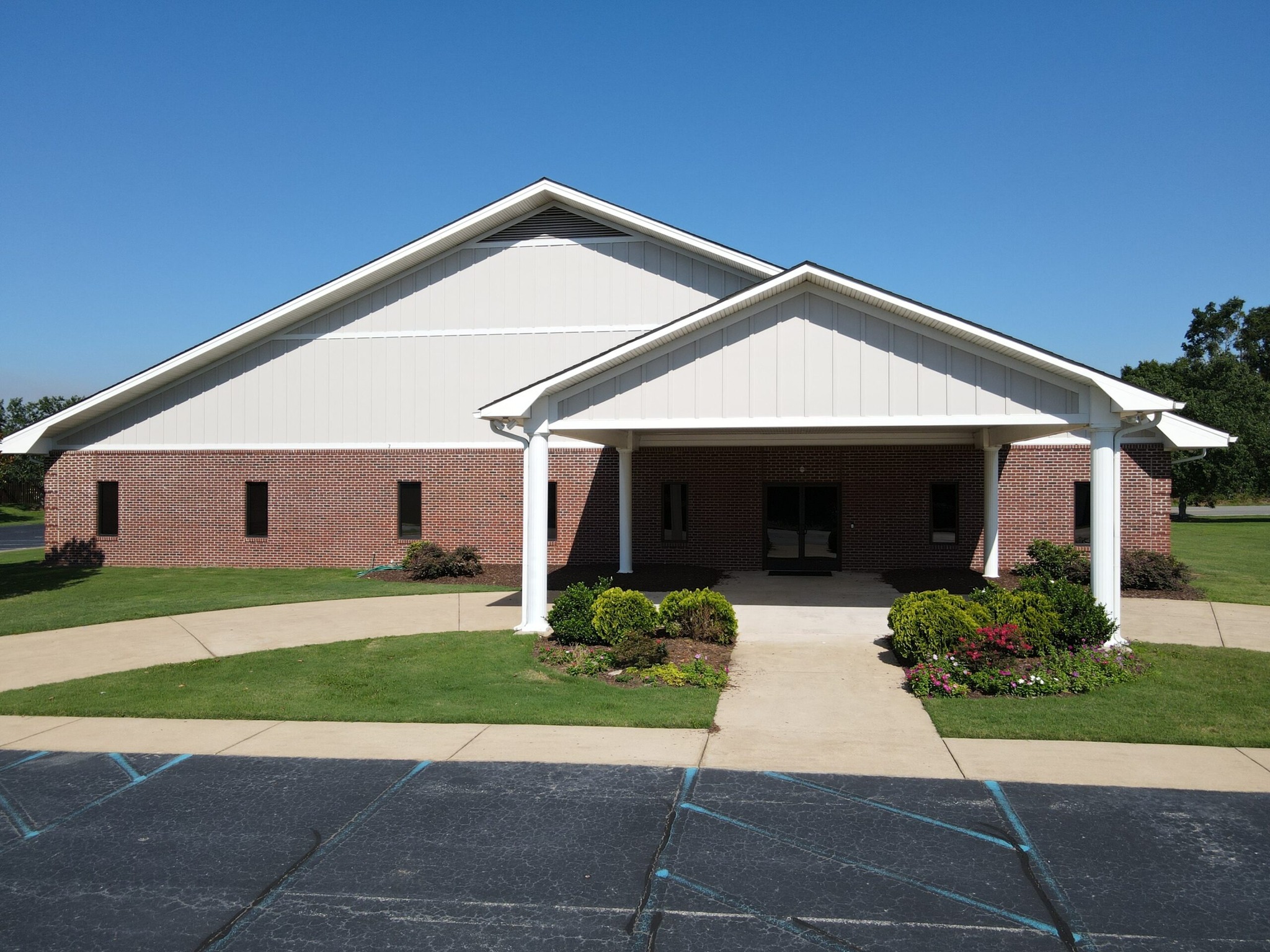 C & W Roofing Co Inc