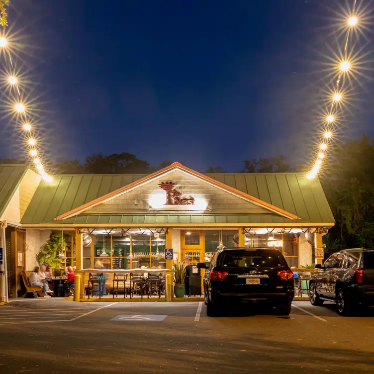 Photo credit: opentable