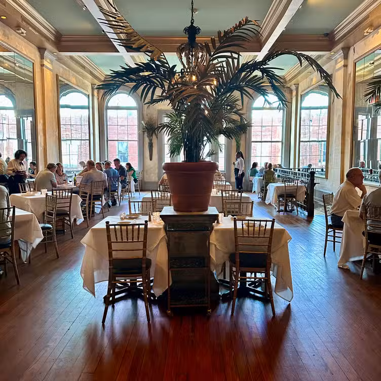 Photo credit: opentable