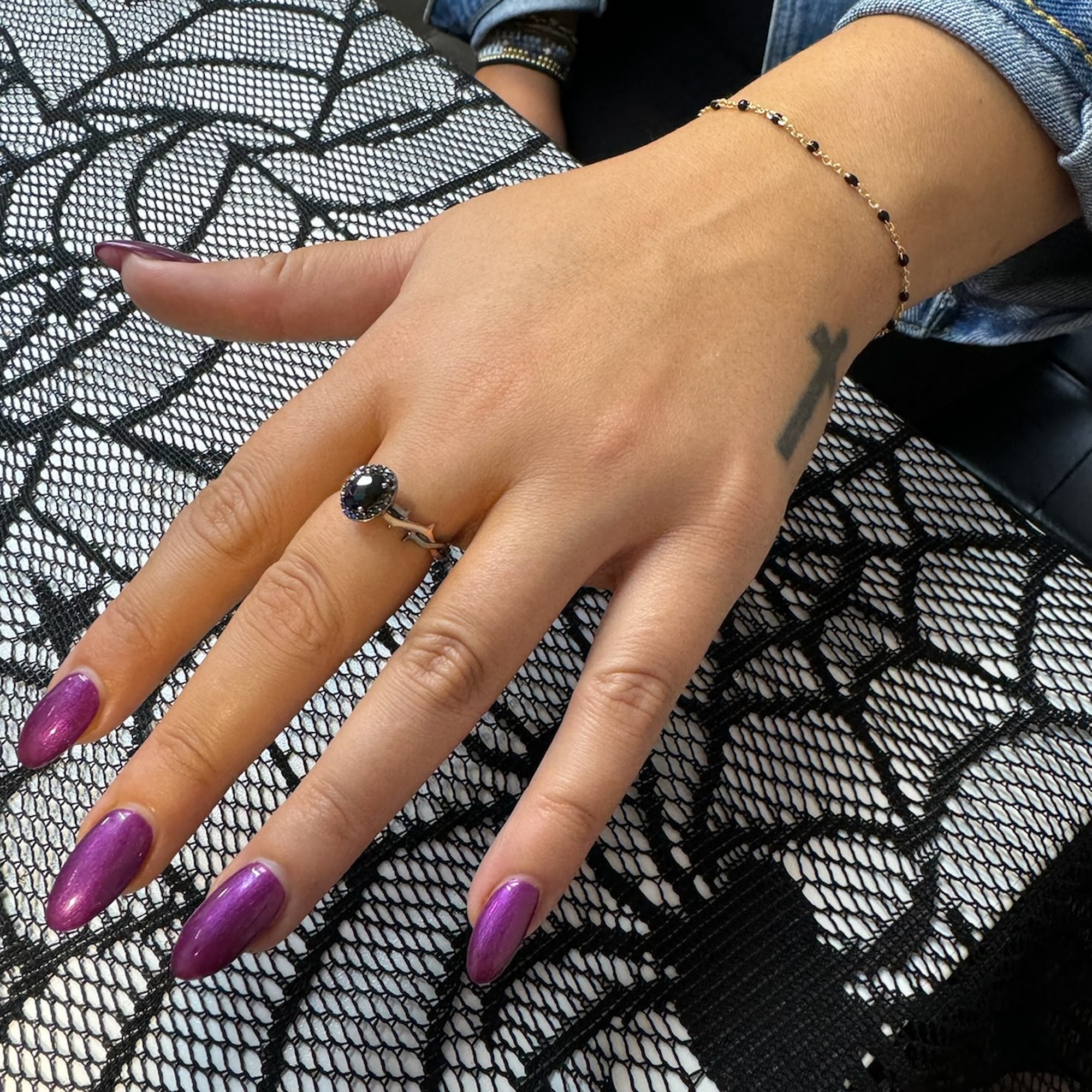 Elle's Everlasting Permanent Jewelry 223 W Broughton St, Savannah Georgia 31401