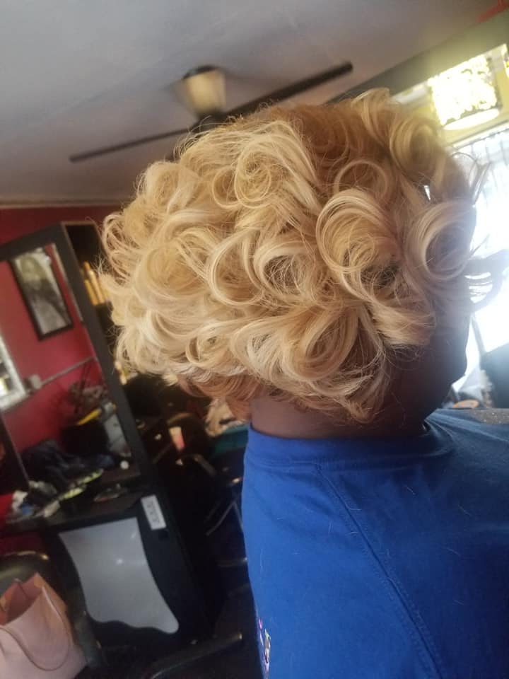 Taylor Made Hair Studio 34 Ferrill St, Savannah Georgia 31415