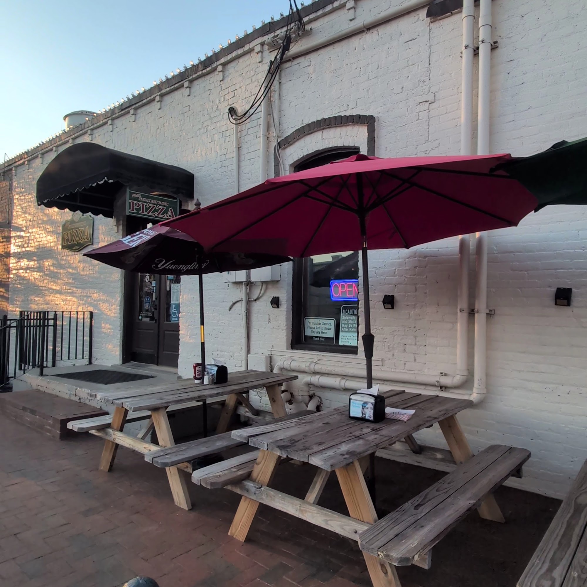 Matt's Smalltown Pizza Senoia