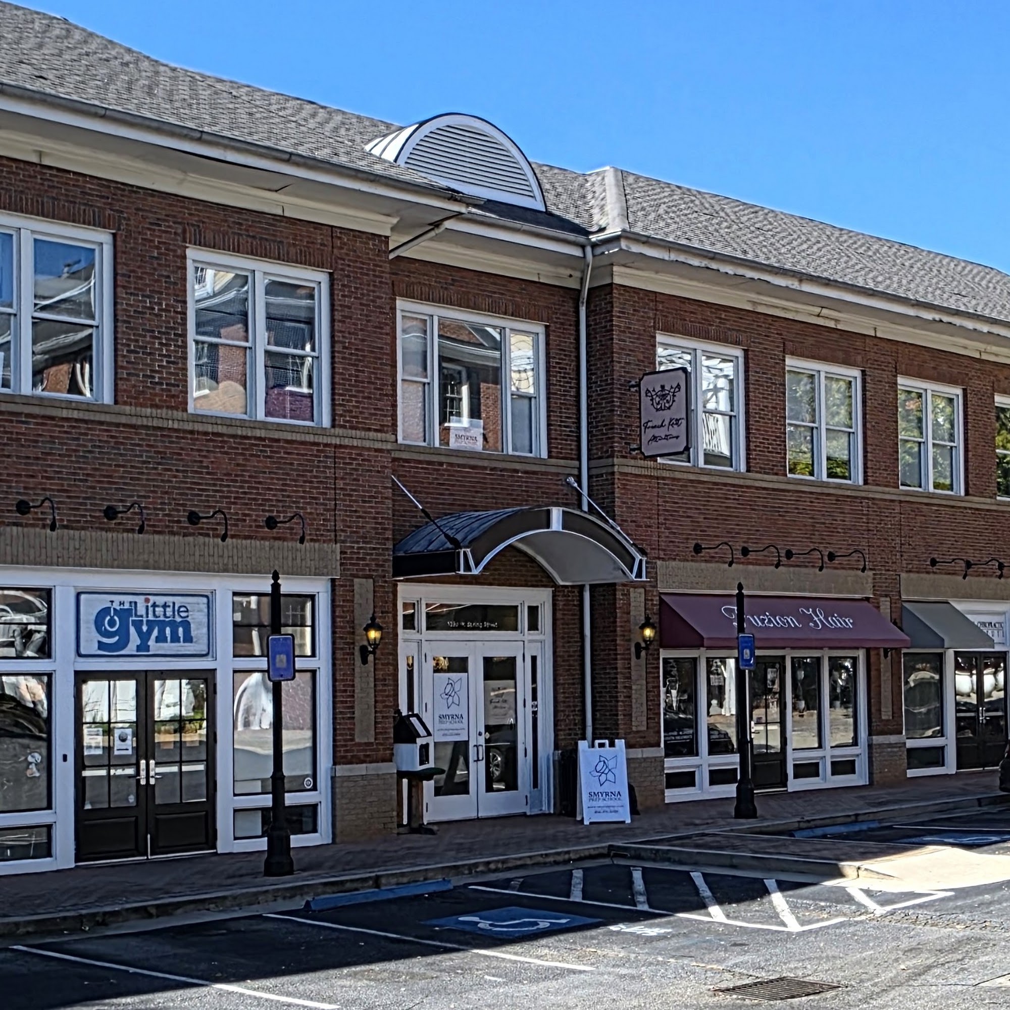 French Knot Alterations 1290 W Spring St #222, Smyrna Georgia 30080