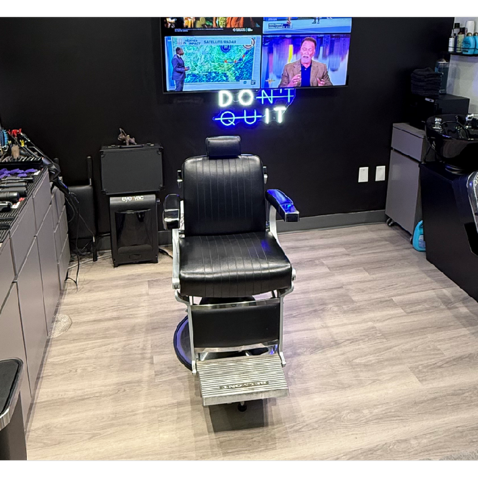 Guy In The Tie Barber & Salon 2059 Scenic Hwy N Suite #103 Loft #4, Snellville Georgia 30078