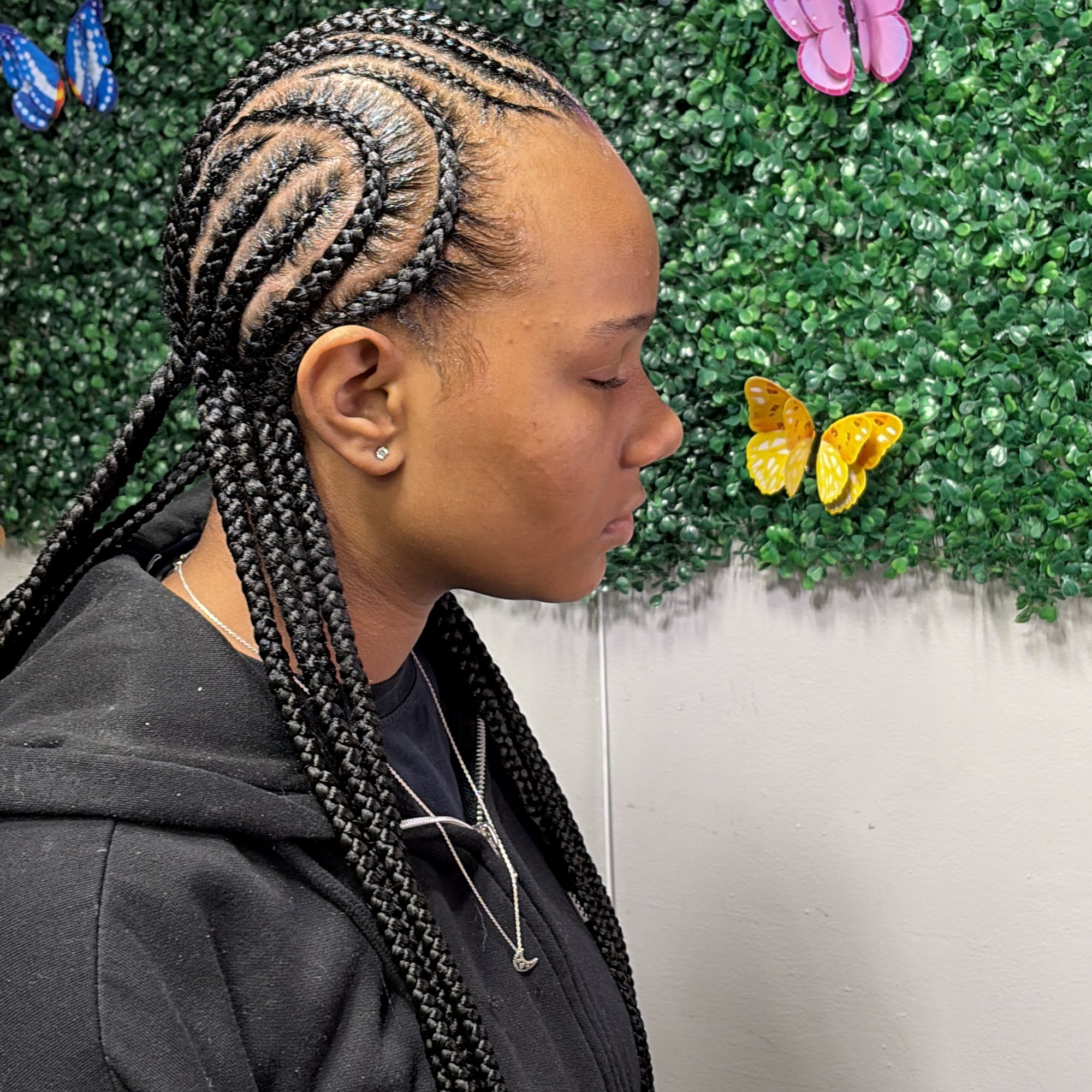 Tanns n hands Braiding Boutique 3035 Revere Cir, Snellville Georgia 30039