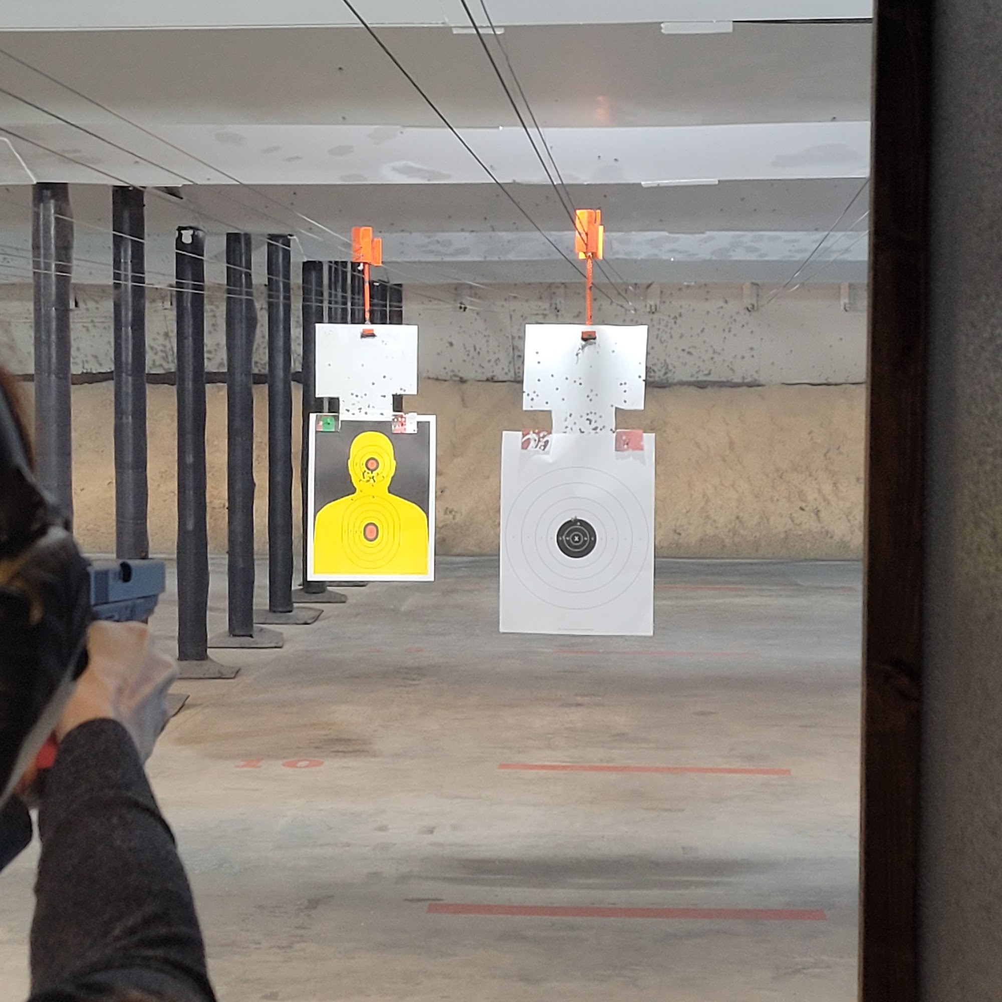 Ten X Indoor Pistol Range & Gun Shop Sparks