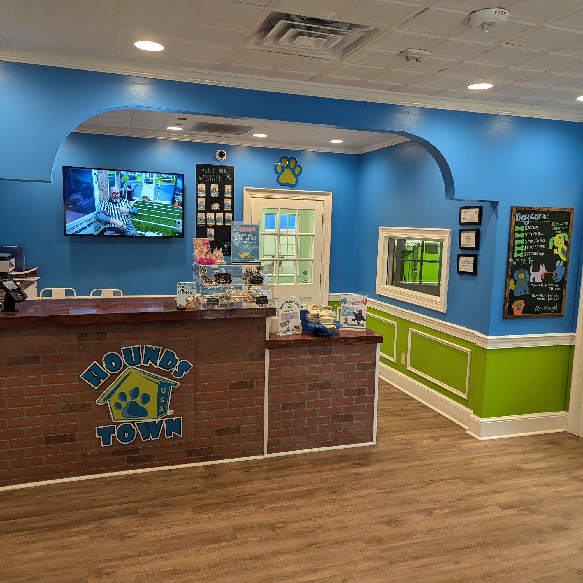 Hounds Town Stone Mountain Stone Mountain