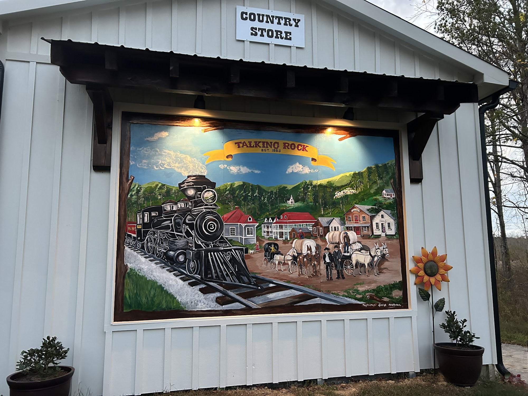 Talking Rock Country Corner