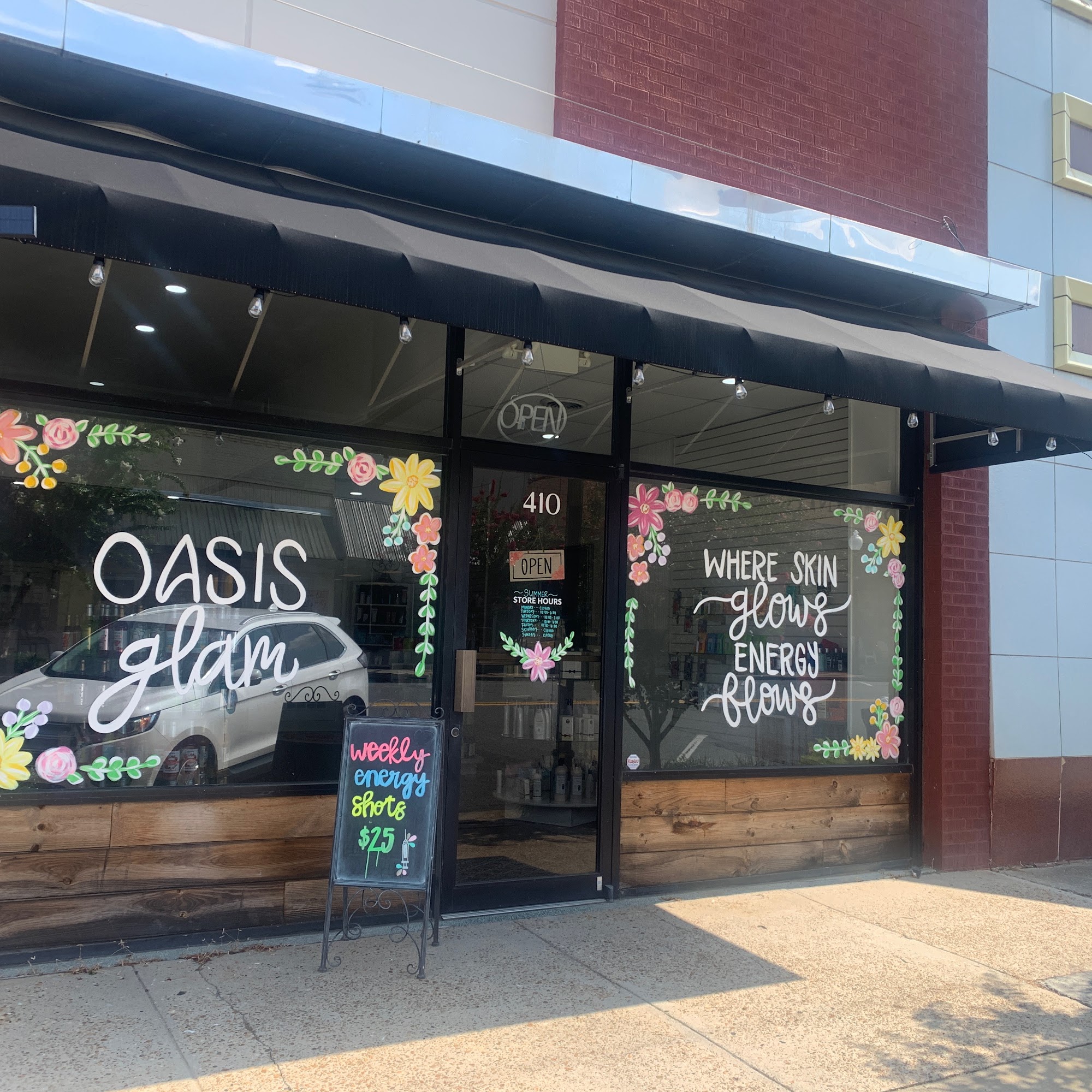 Oasis Glam 410 Mary St, Waycross Georgia 31501