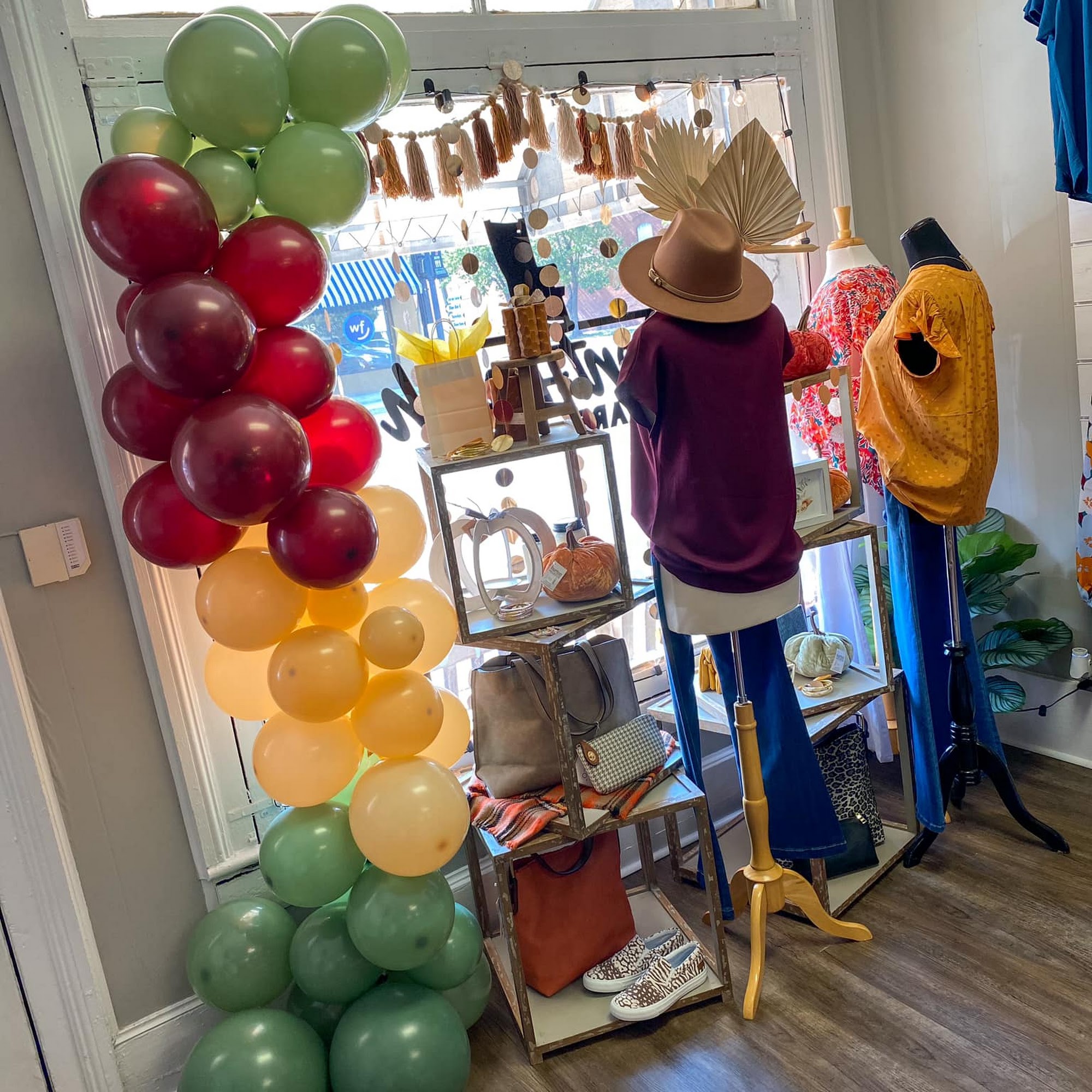 Front Porch Apparel & Gifts Waynesboro