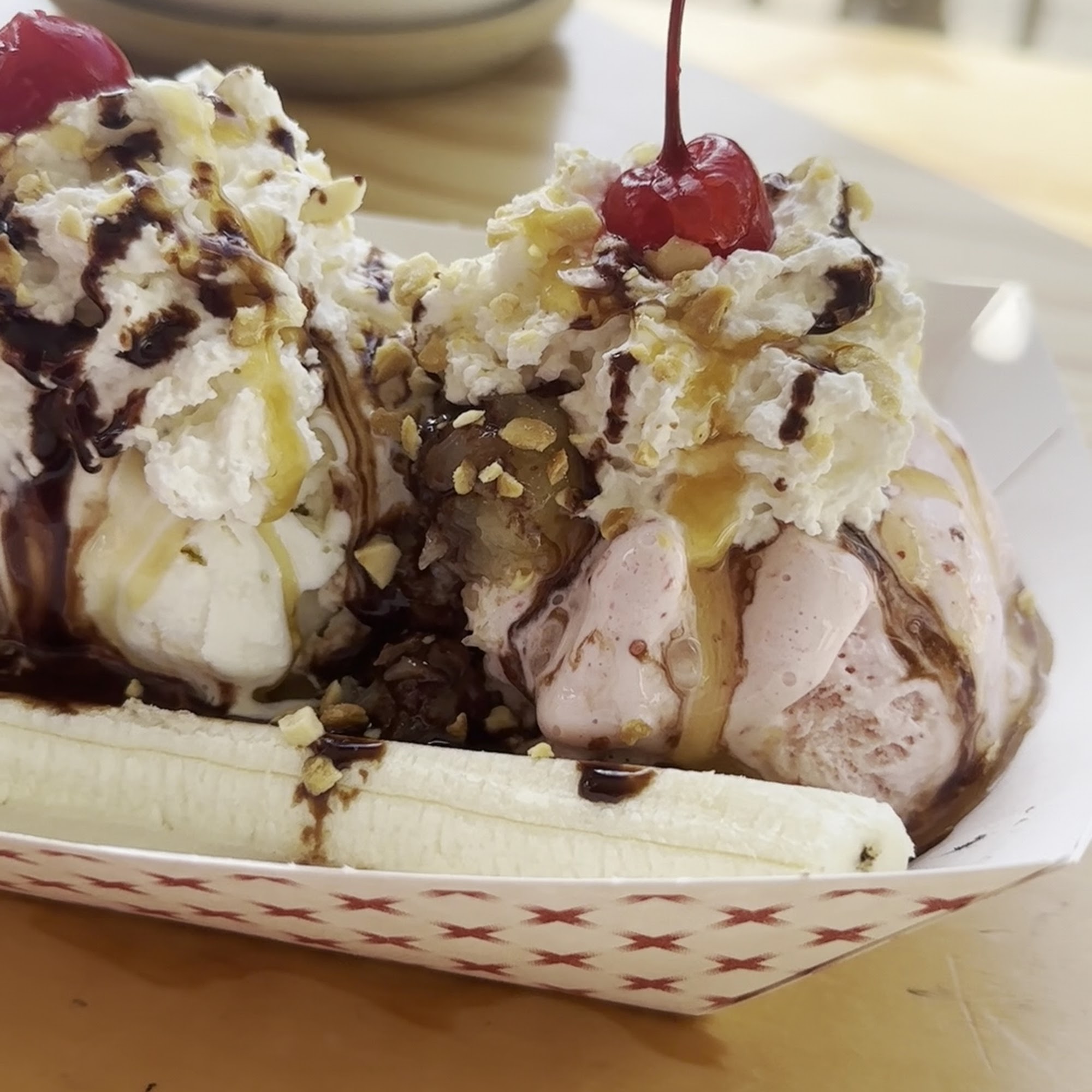 Cast Iron Creamery Scoop Shop & Waffle Bar Winder