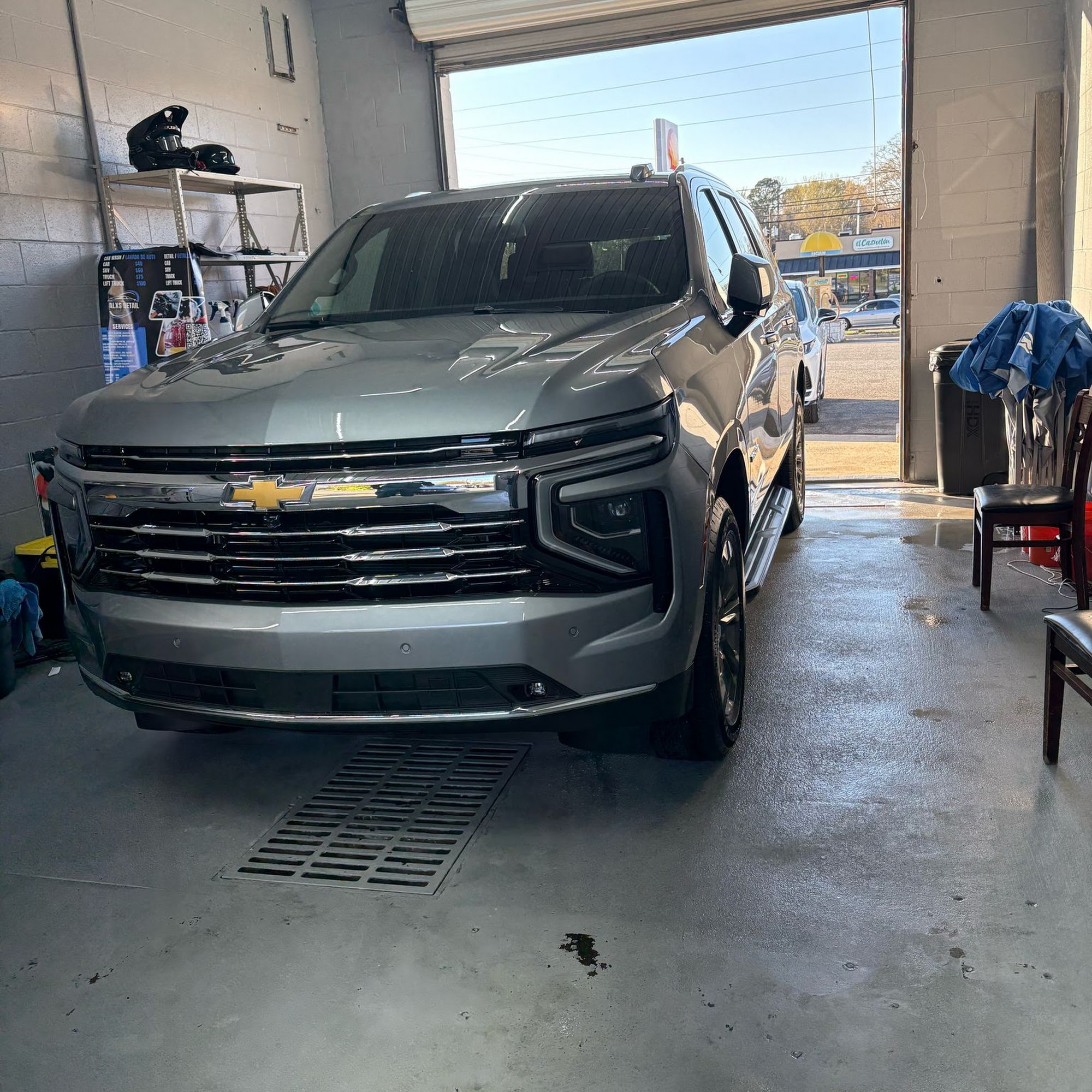 ALXS DETAIL CAR WASH 233 N Broad St, Winder Georgia 30680