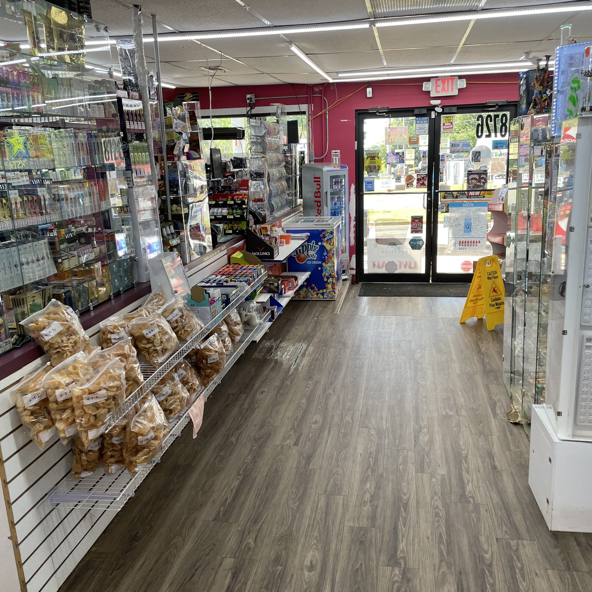 Pop's Corner store Grocery & gas Winston