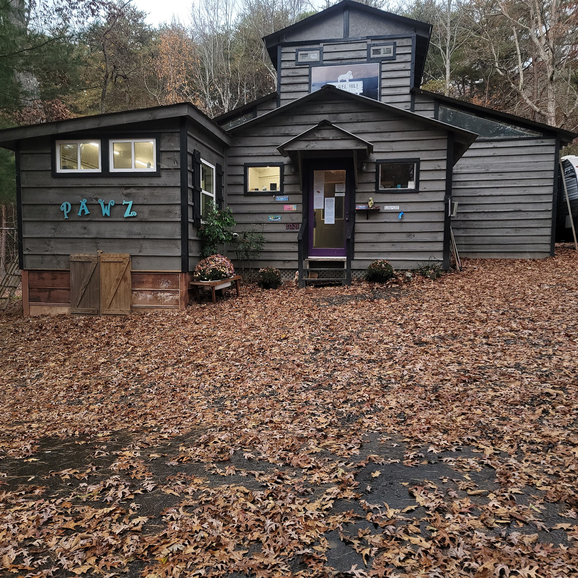 Laurel Hill Pet Lodge & Spa 737 Laurel Hill Rd, Young Harris Georgia 30582