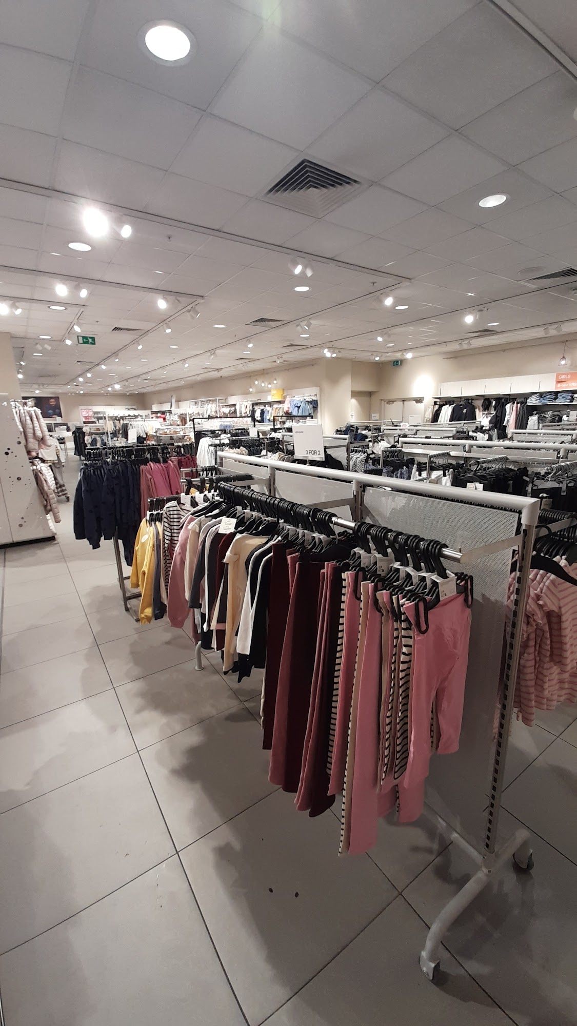 H&M