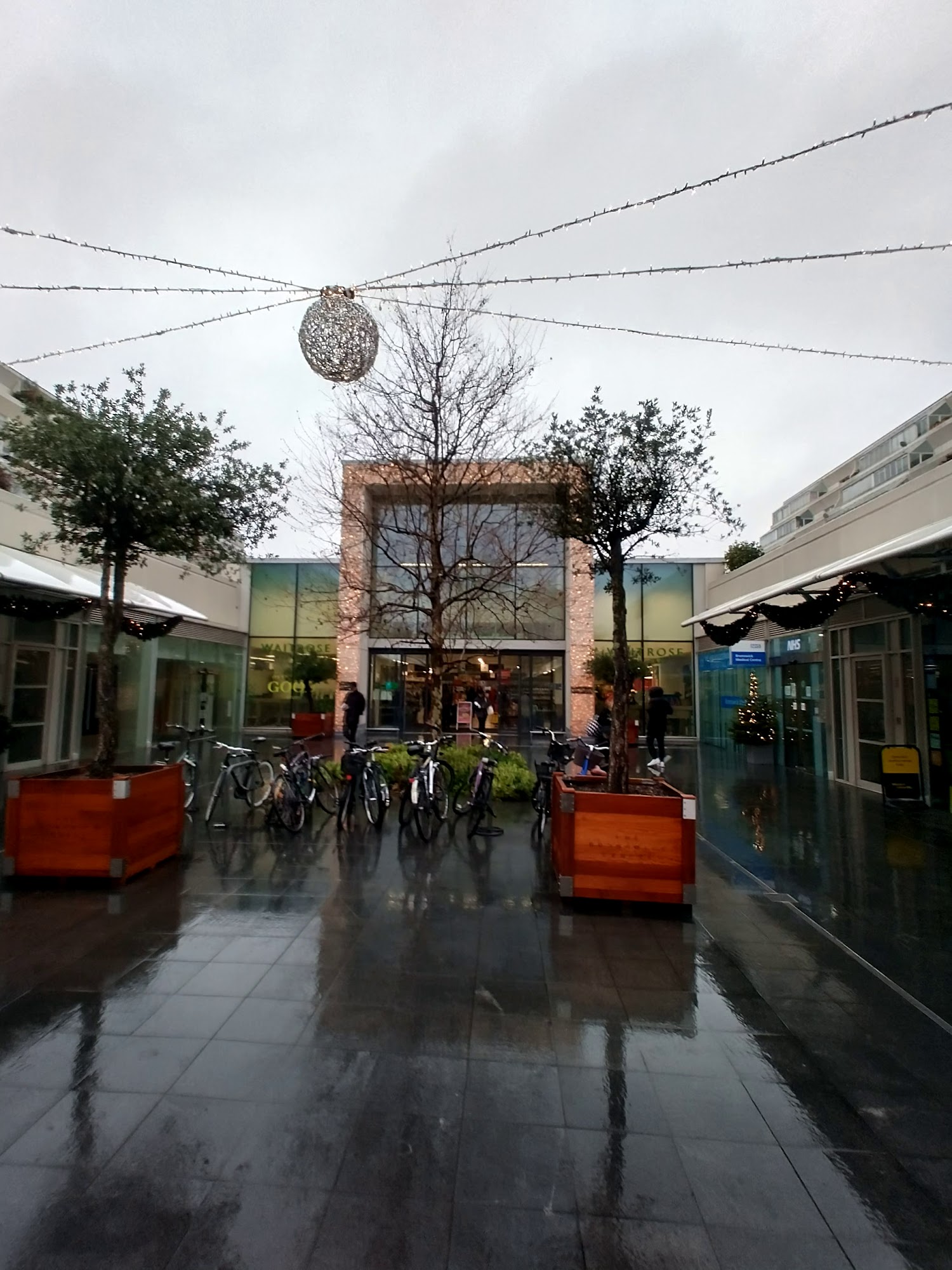 Robert Dyas Brunswick