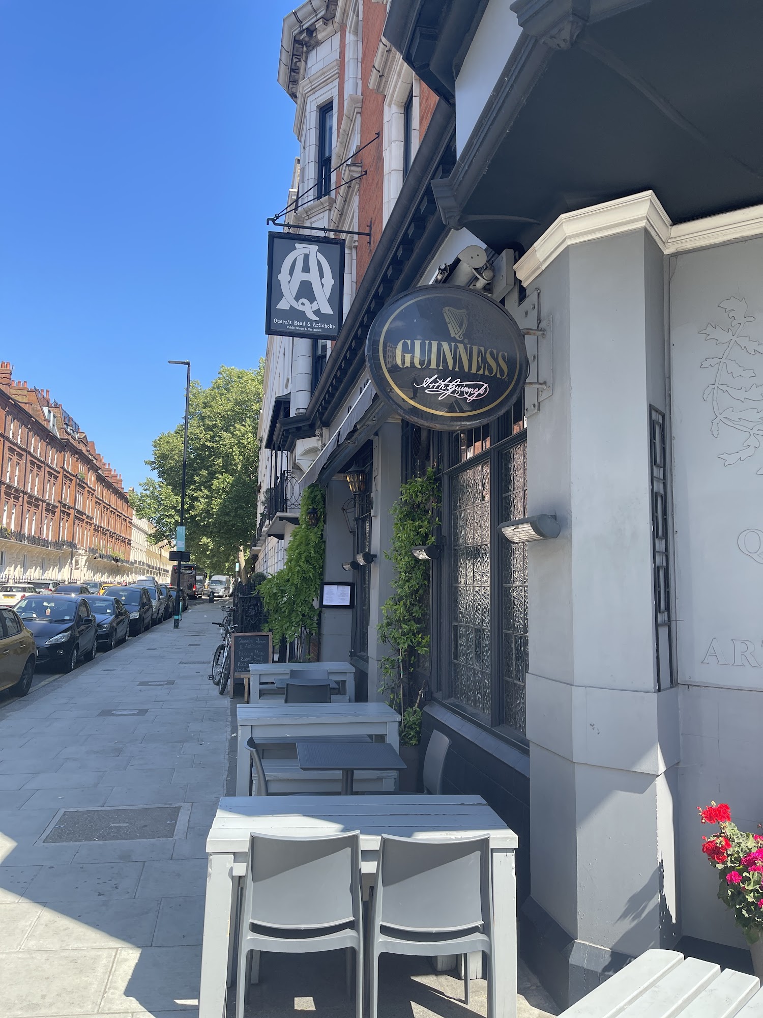 Queens Head & Artichoke 30-32 Albany St, London