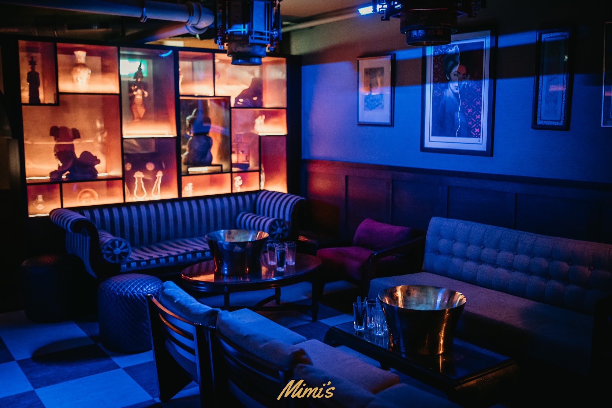 Mimi's Bar & Lounge 4 Winsley St, London