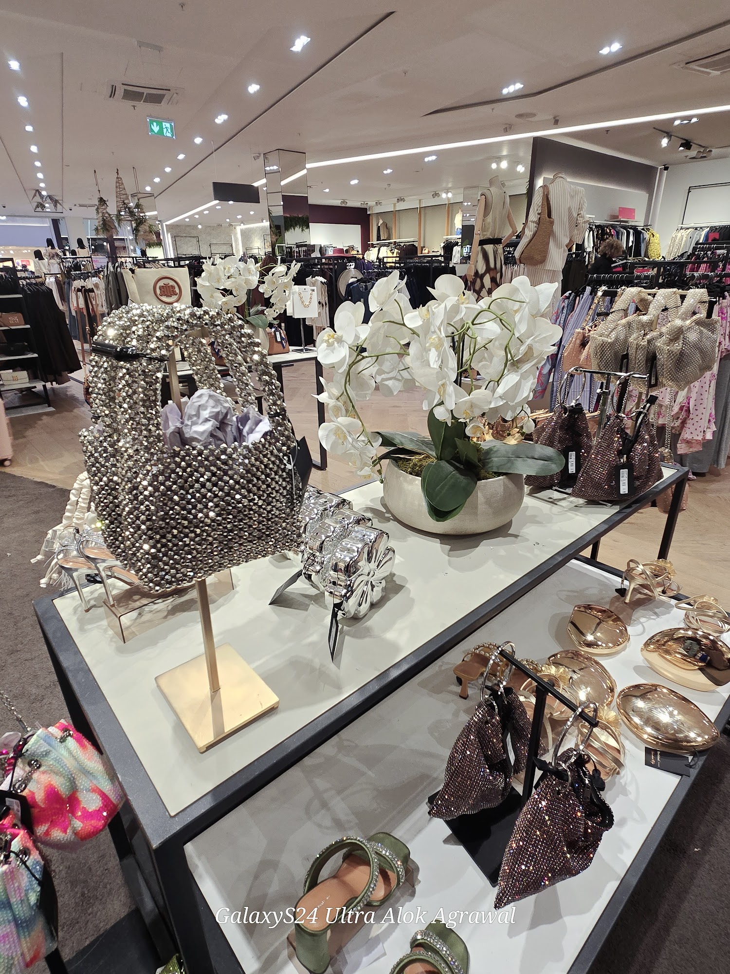 River Island