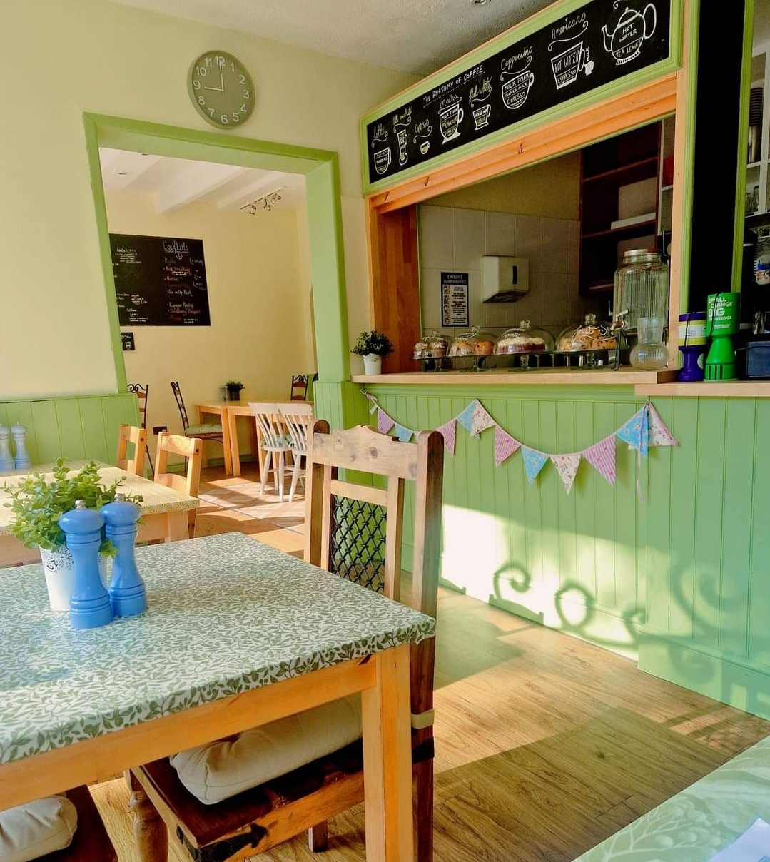 Sweet Vintage 11 Stamford St, Mossley, Ashton-under-Lyne