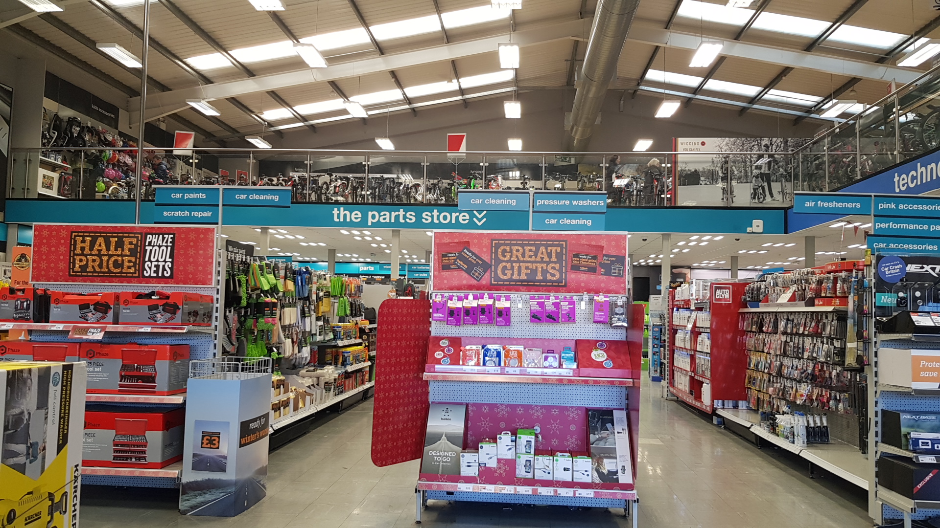 Halfords - Bury