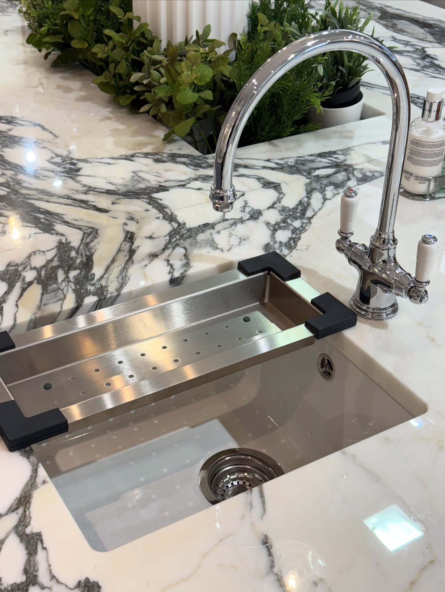 Moorgate Kitchens Ltd