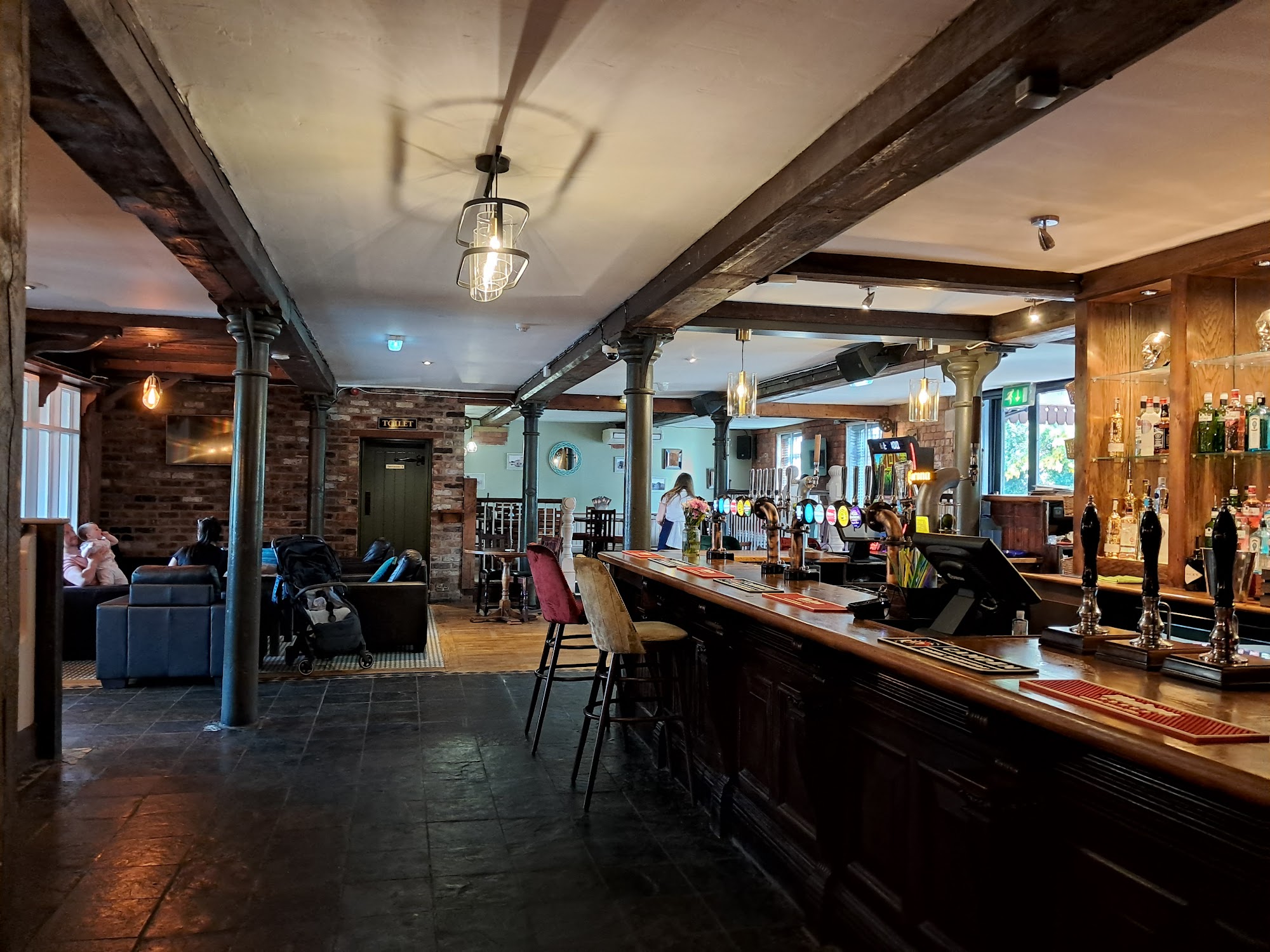 The Waterside Inn Leigh