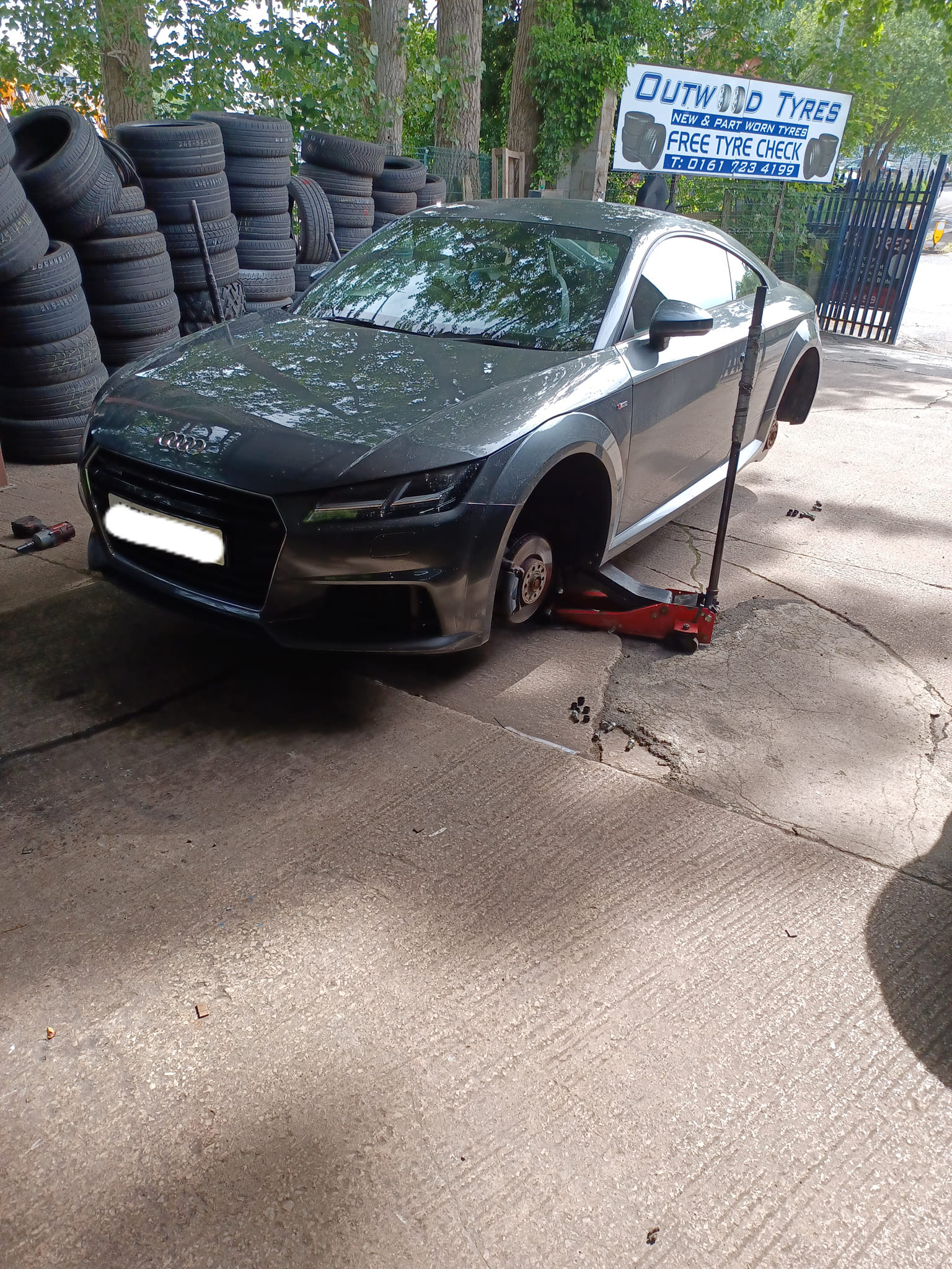 Outwood Tyres