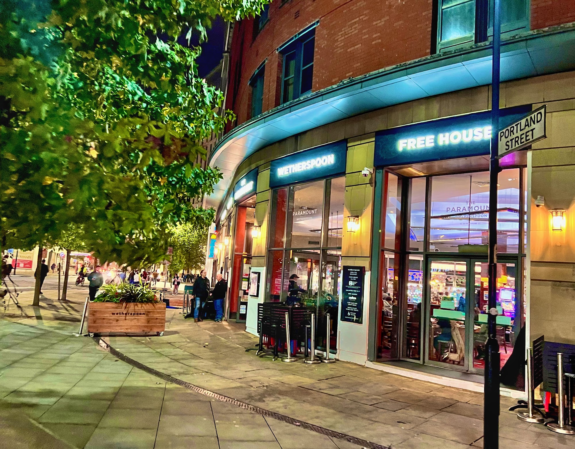 The Paramount - JD Wetherspoon