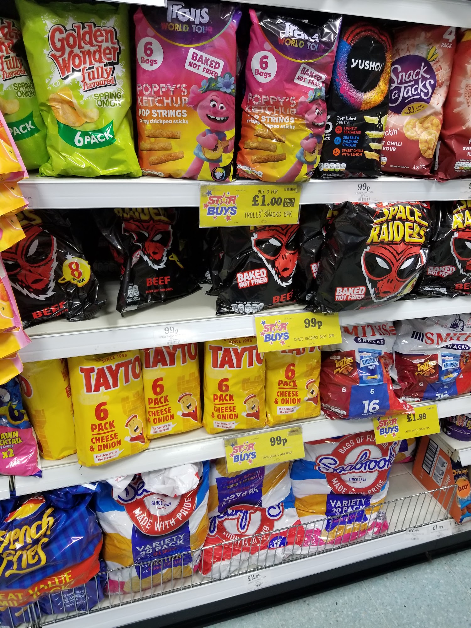 B&M Store