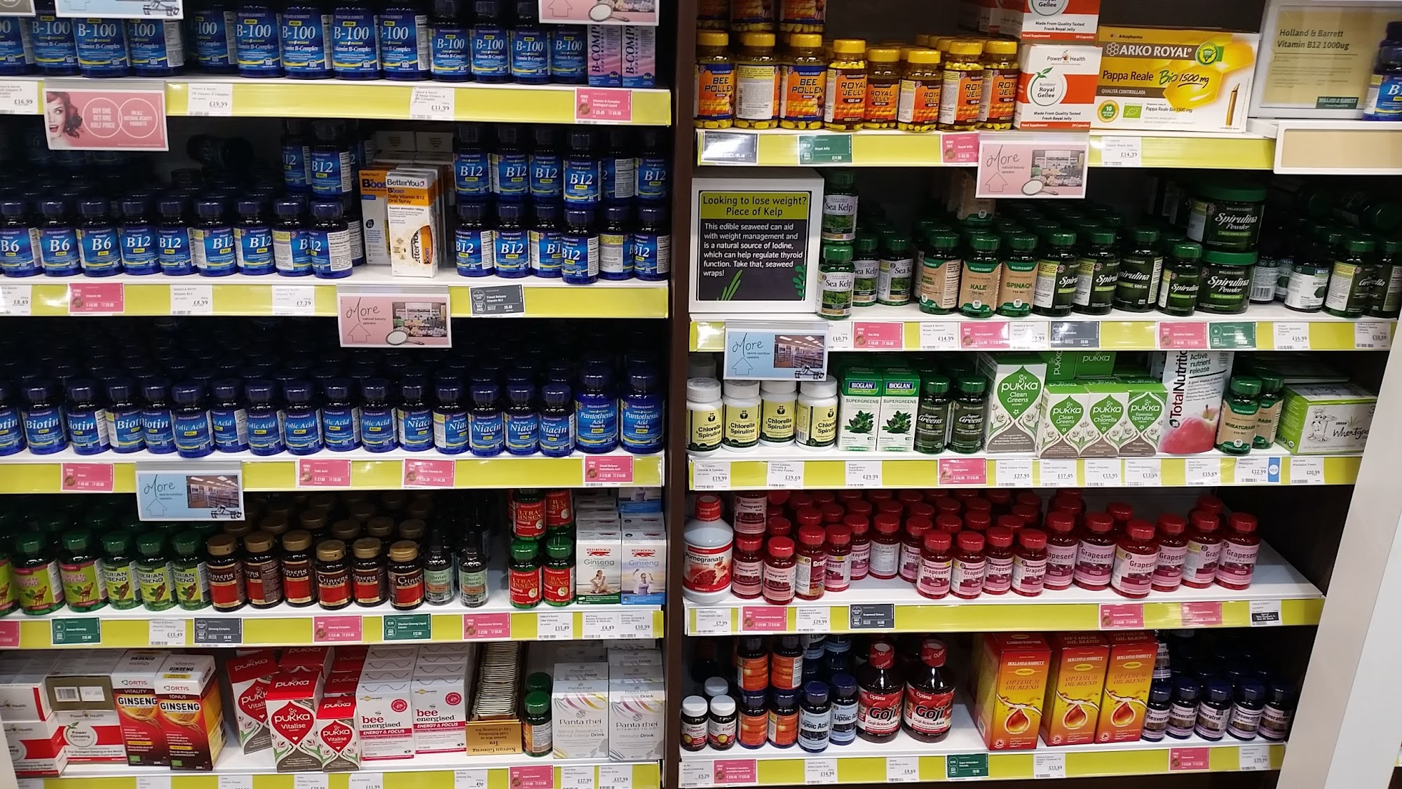 Holland & Barrett - Manchester Market Street