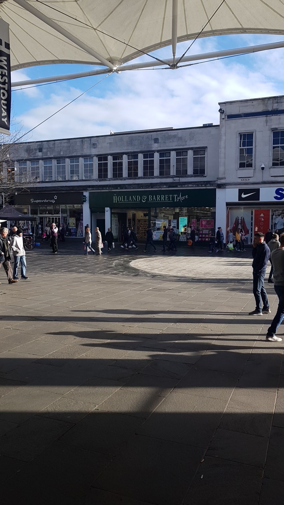 Holland & Barrett - Southampton