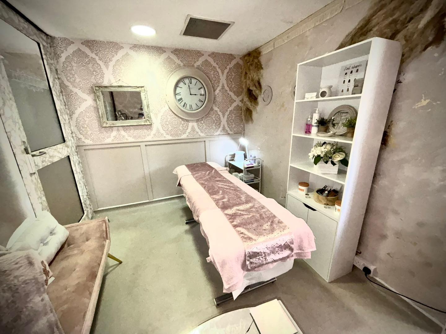 Cascade/ Bella Fontay's Hair & Beauty