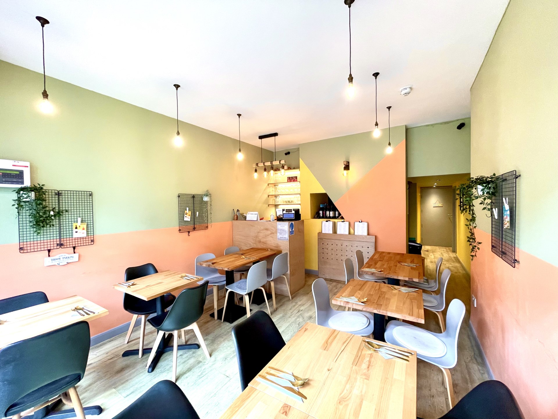 Riceberry Thai Kitchen 12 Gloucester Rd, Ross-on-Wye