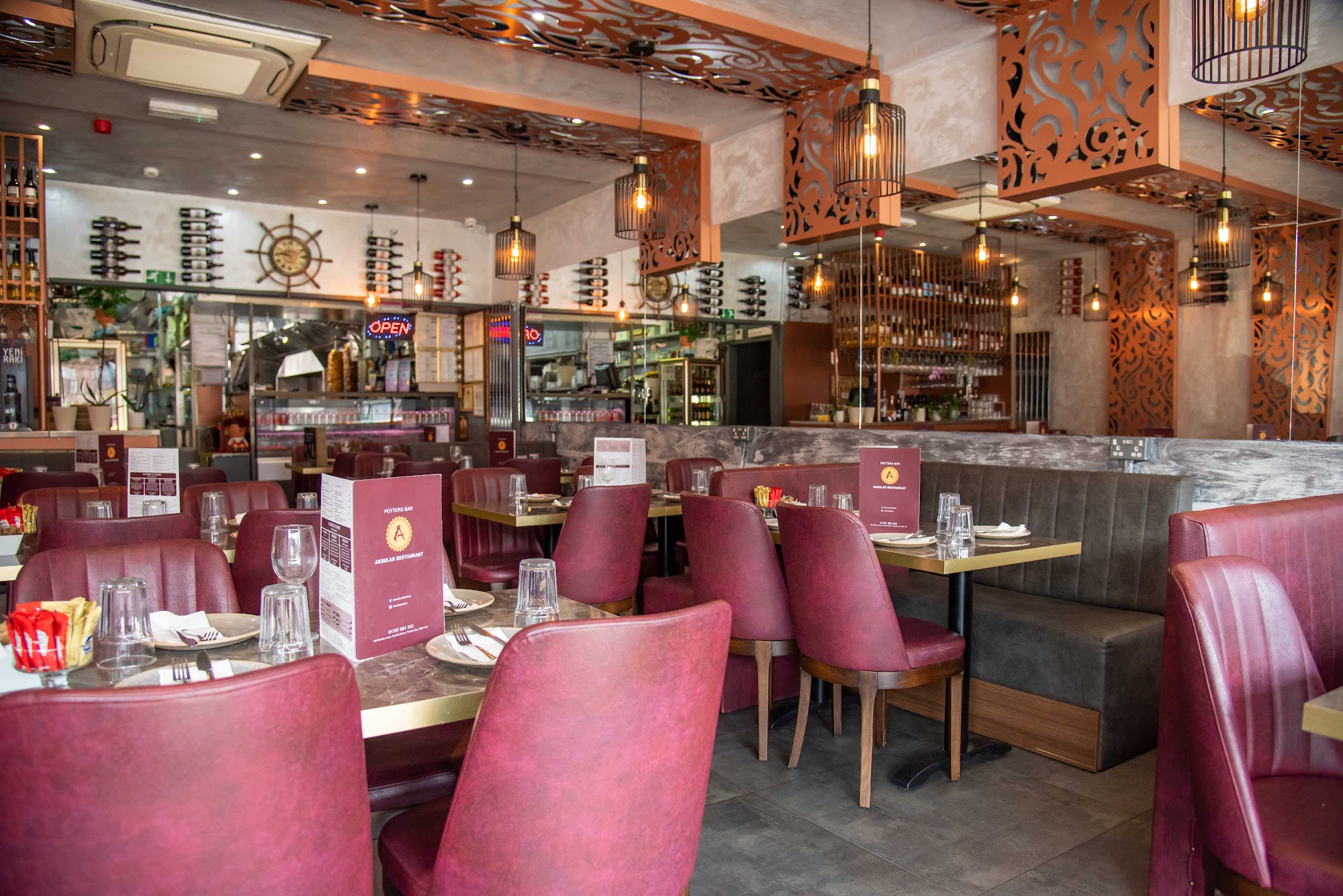 Aksular Restaurant 140 Darkes Ln, Potters Bar