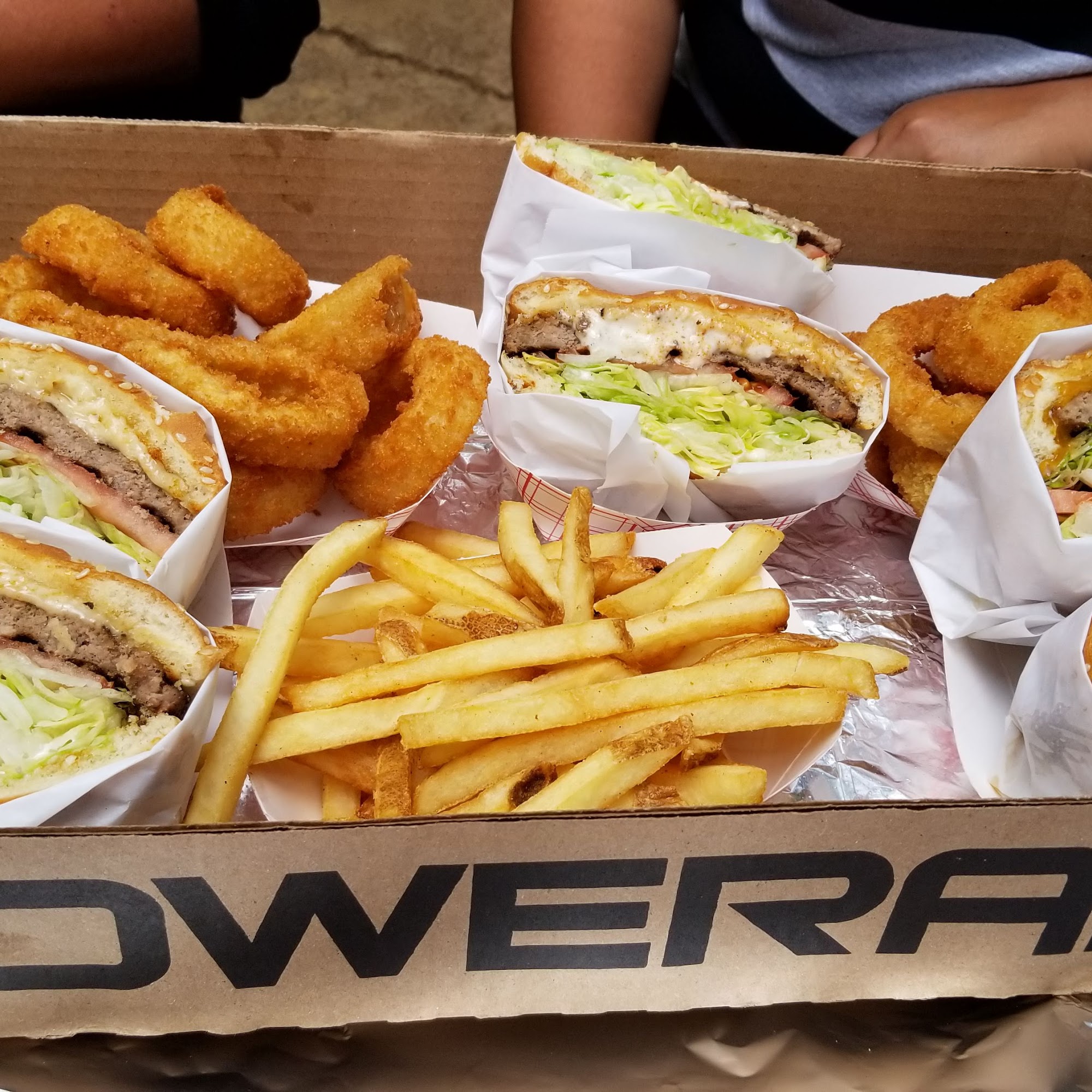 Duane's Ono-Char Burger Anahola