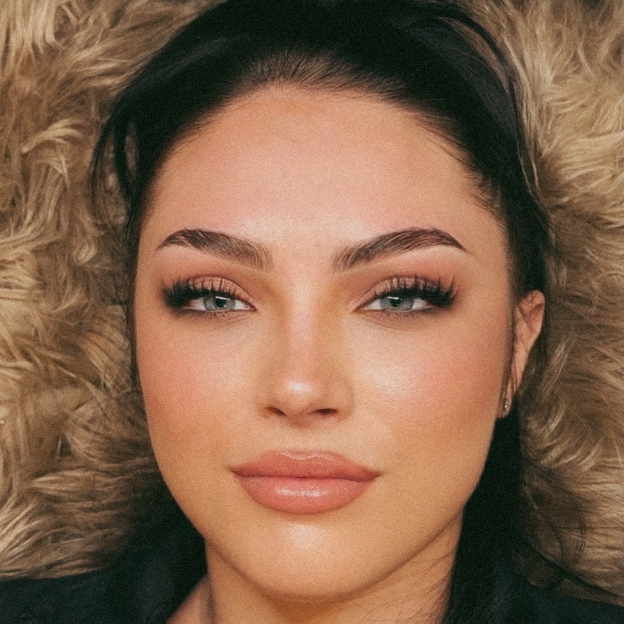 Glitzed Beauty Bar 165 Keawe St Suite #106, Hilo Hawaii 96720