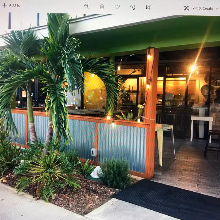 Photo credit: opentable