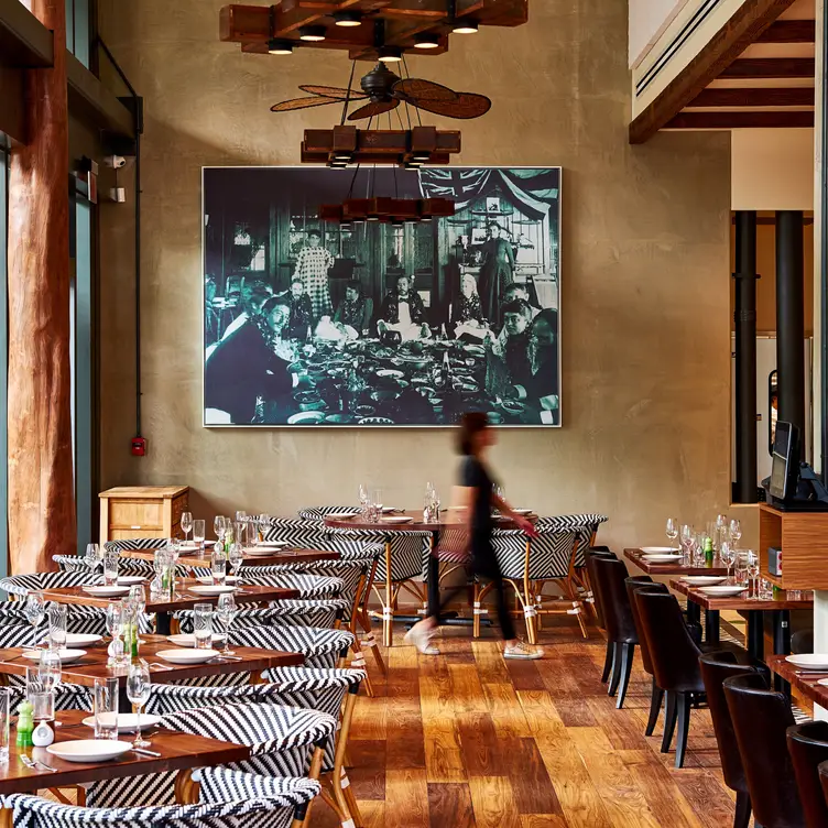Photo credit: opentable