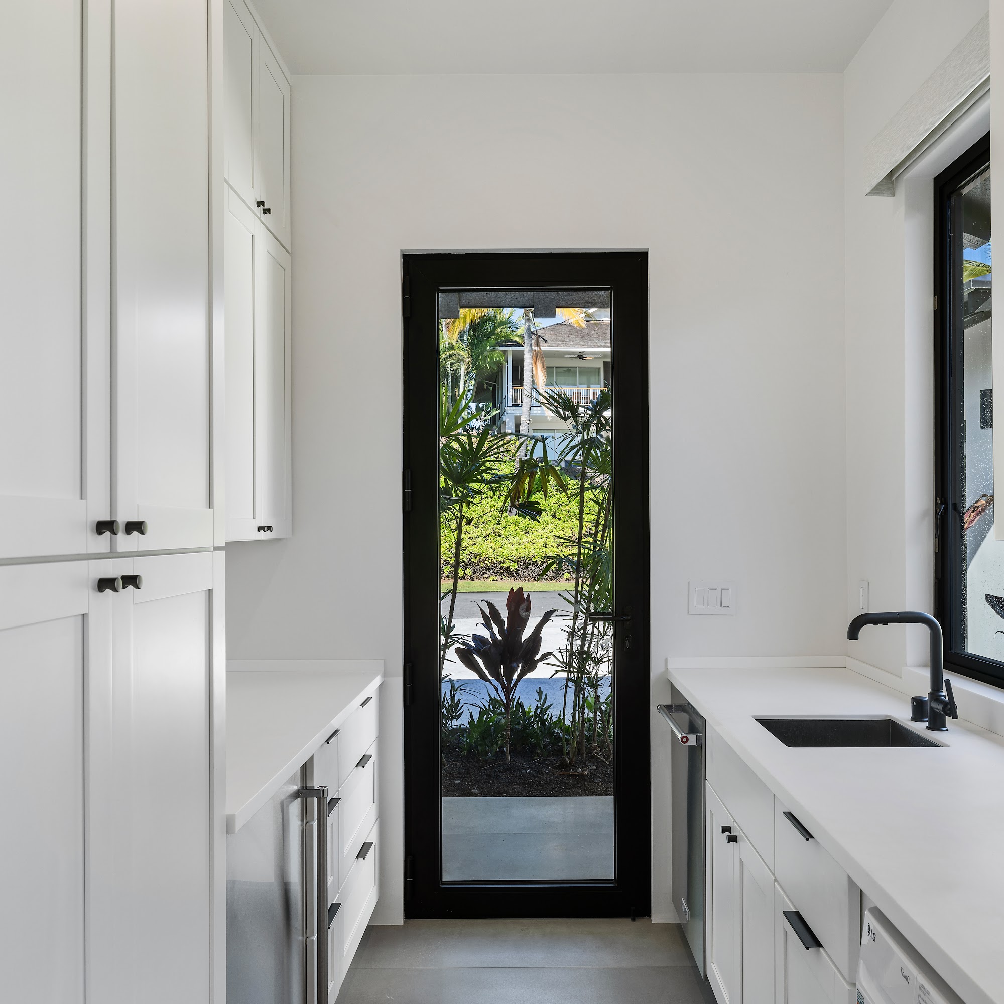 ARCADE GREEN Kitchen Cabinets, Bathroom Vanities & Vinyl Flooring