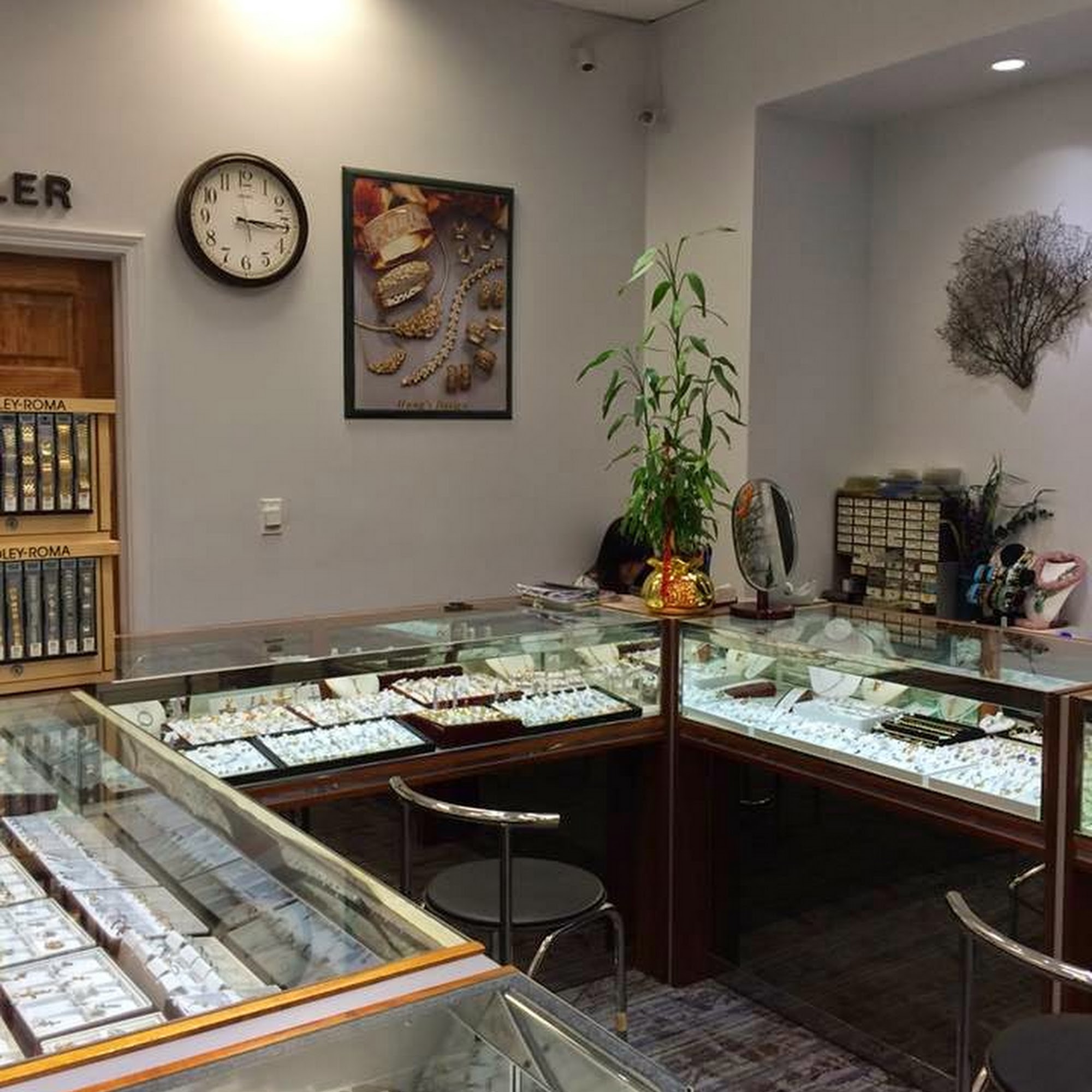 Island Expressions Jewelry 46-056 Kamehameha Hwy #256, Kaneohe Hawaii 96744