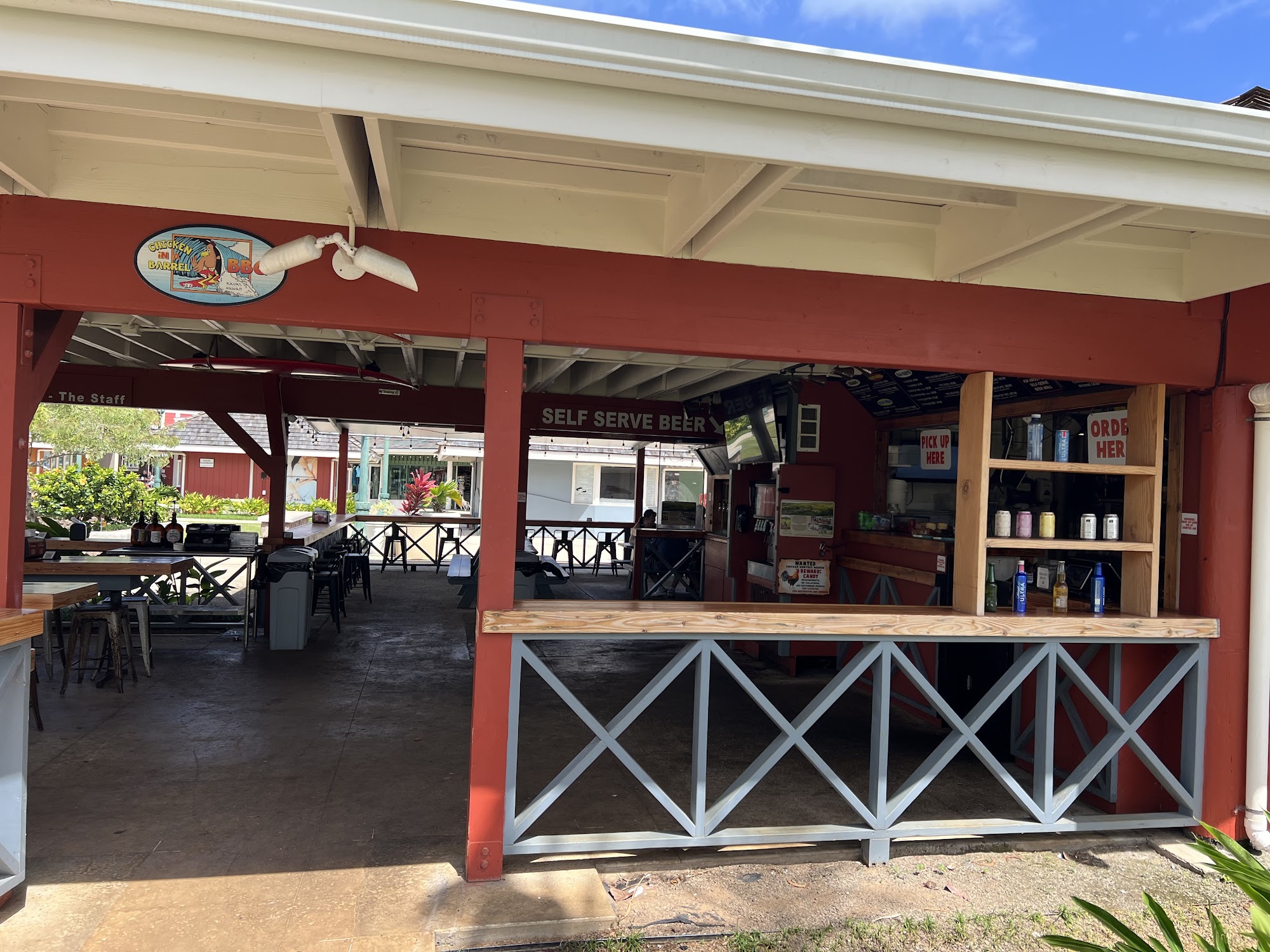 Chicken in a Barrel BBQ at Coconut Marketplace 4-484 Kuhio Hwy, Kapaʻa, HI 96746