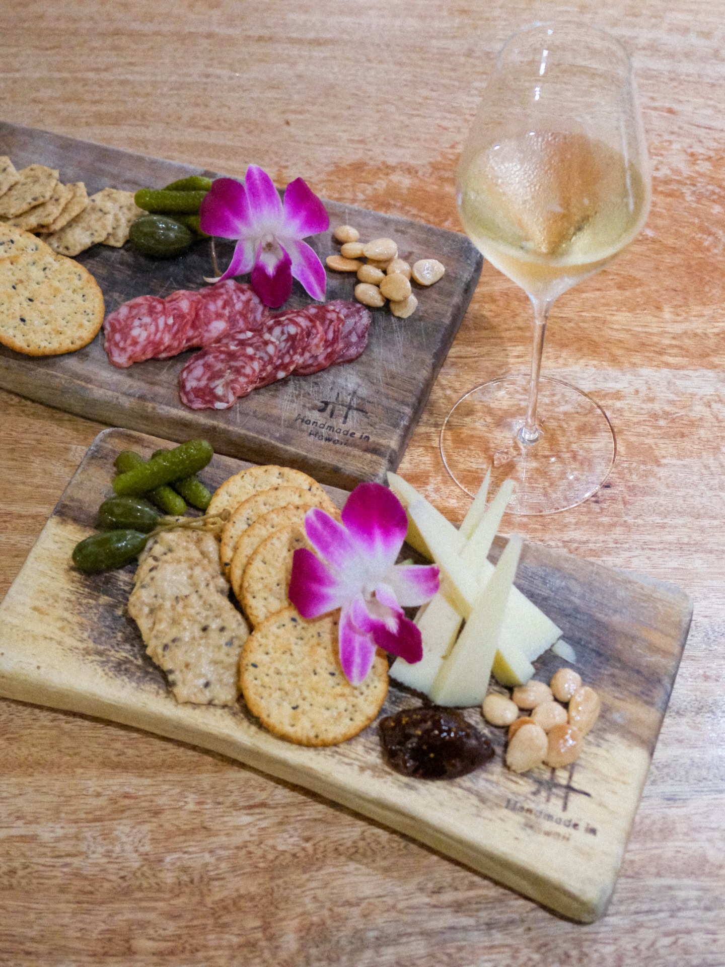 Island Vintage Coffee and Wine Bar Kapolei Kapolei