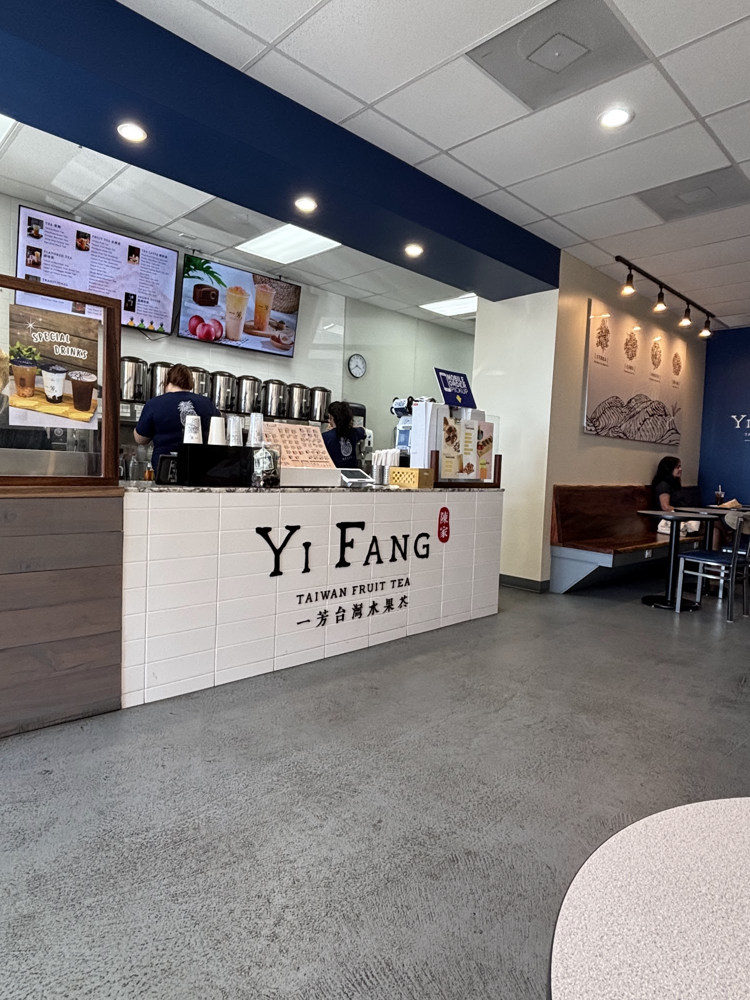 YiFang Taiwan Fruit Tea Hawaii - Kapolei Village Center Kapolei