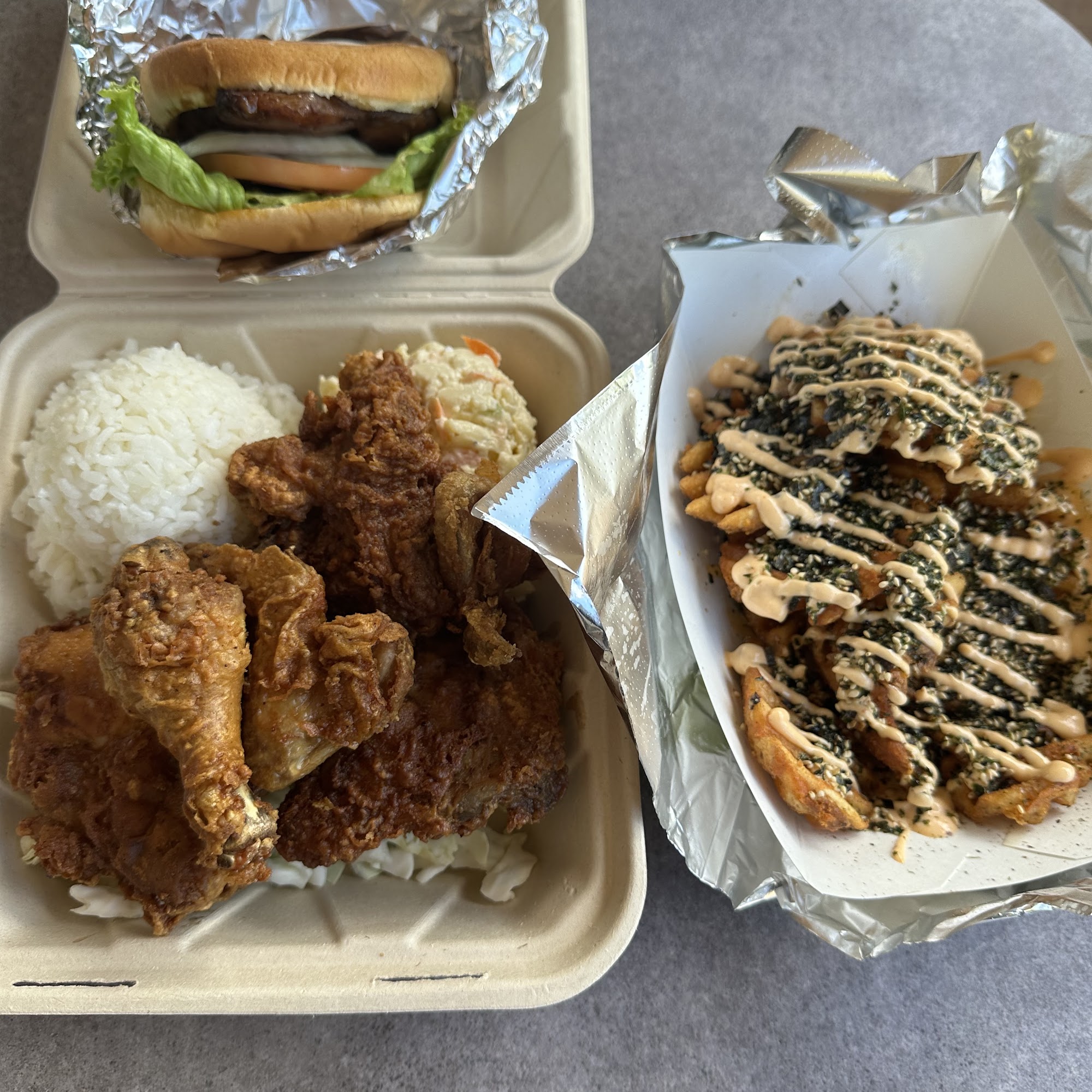 Manae Goods & Grindz Kaunakakai