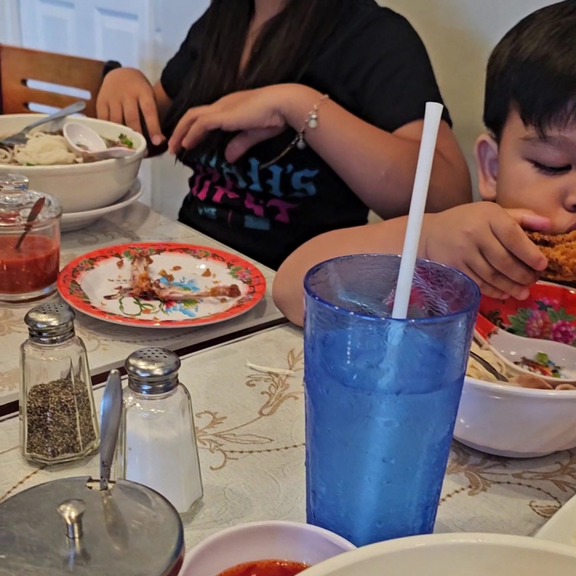 Pho Bistro & Niu Baguette LLC Waipahu