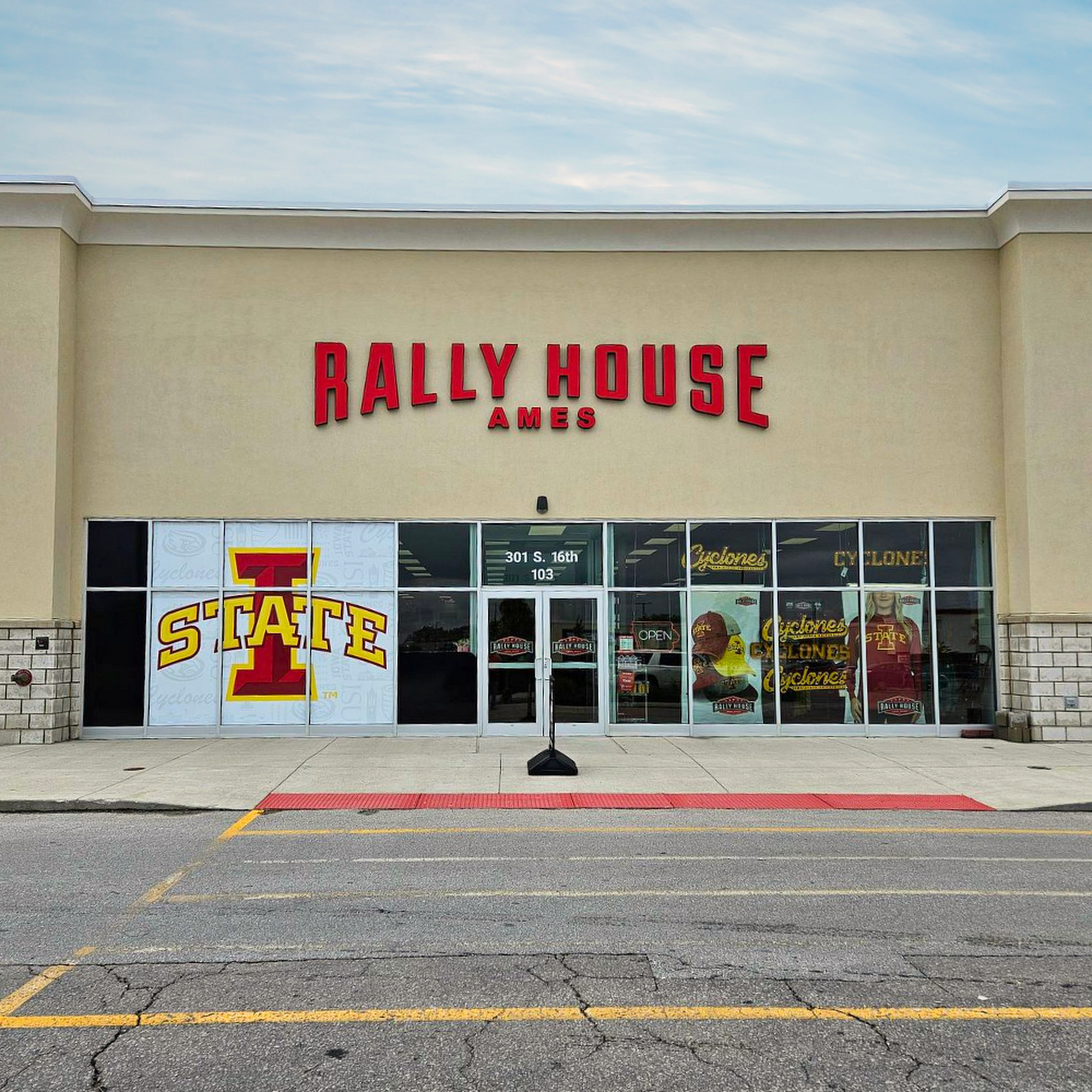 Rally House Duff Plaza Ames
