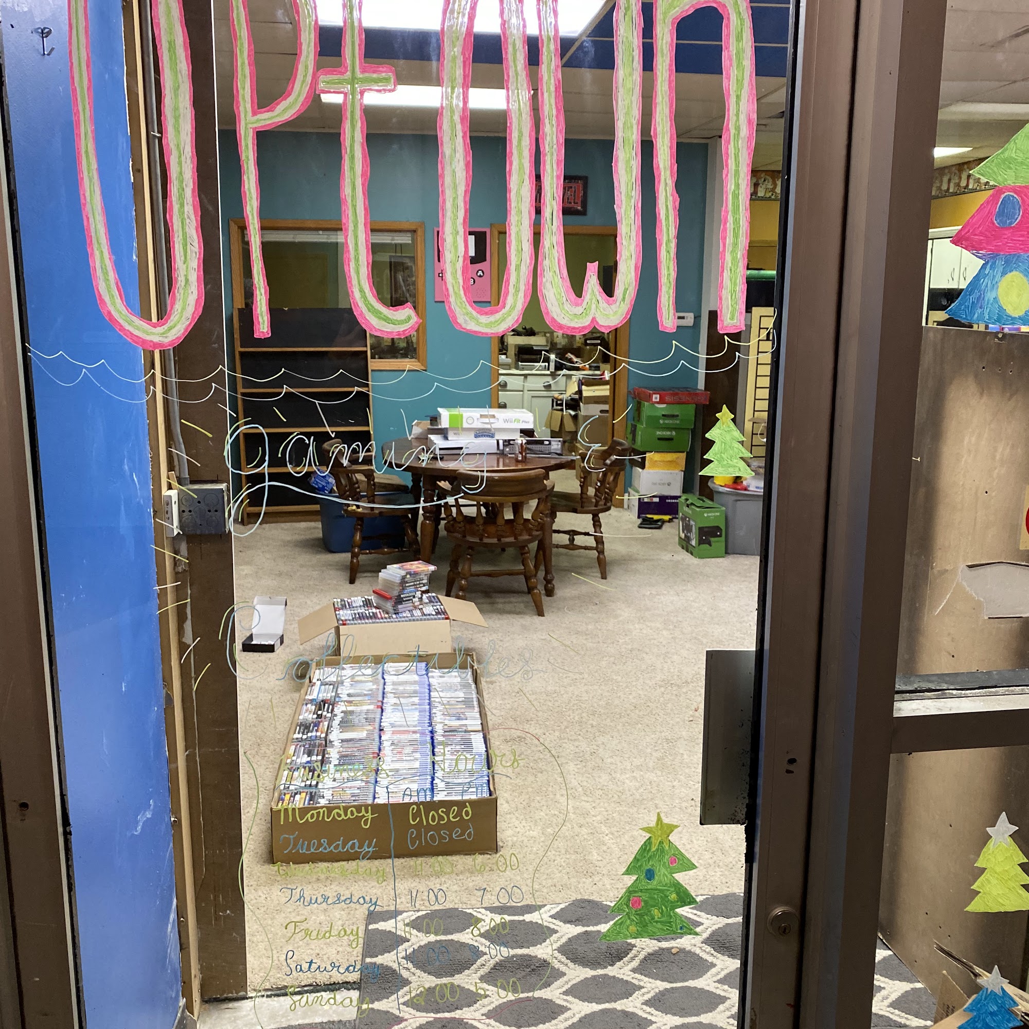 Uptown Gaming & Collectibles Ankeny