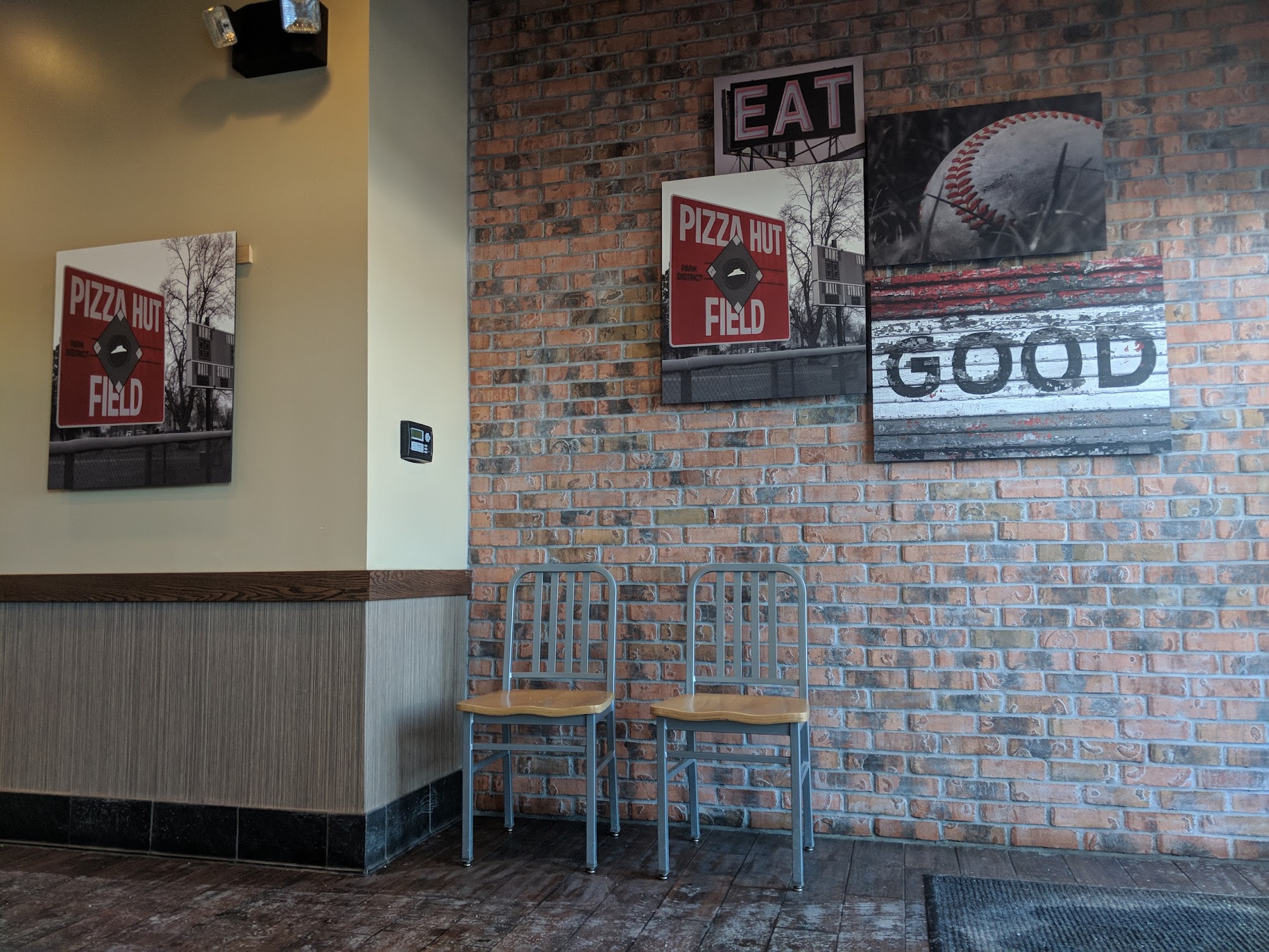 Pizza Hut
