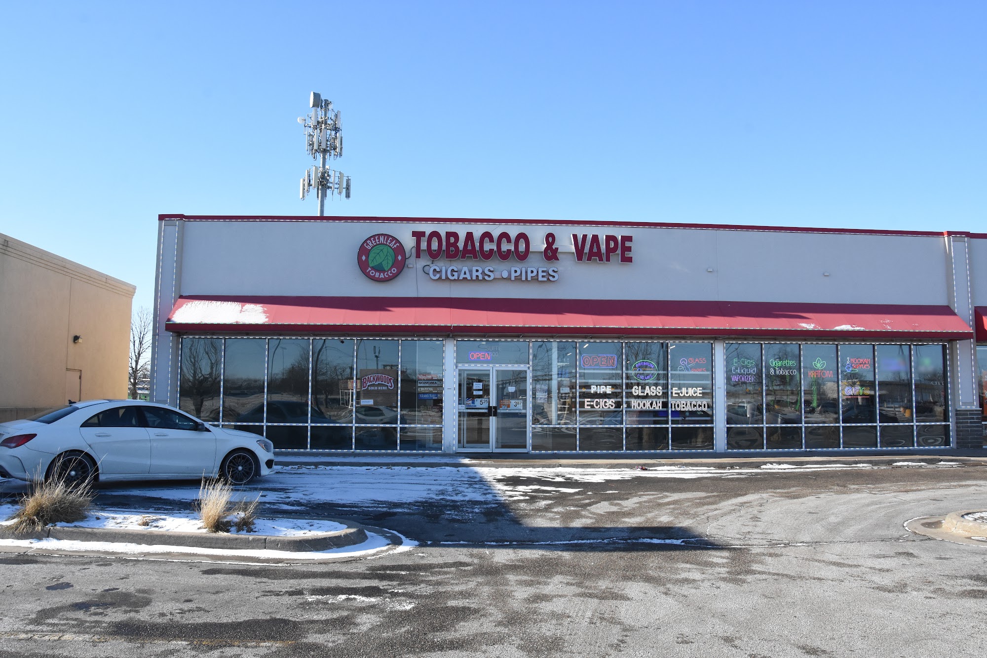 Greenleaf Tobacco & Vape 2210 Edgewood Rd SW #600, Cedar Rapids